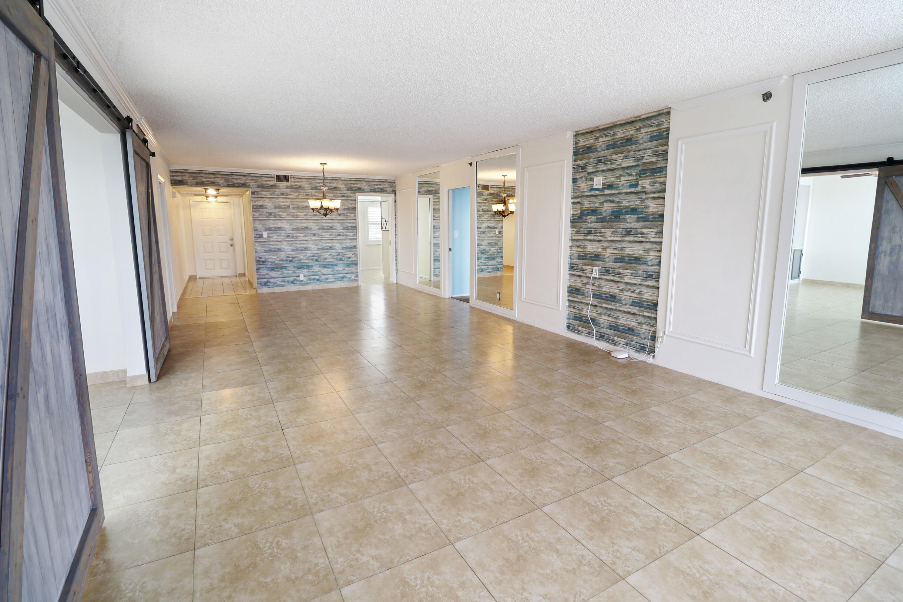 3095 N Course Drive 409 Property Photo 19