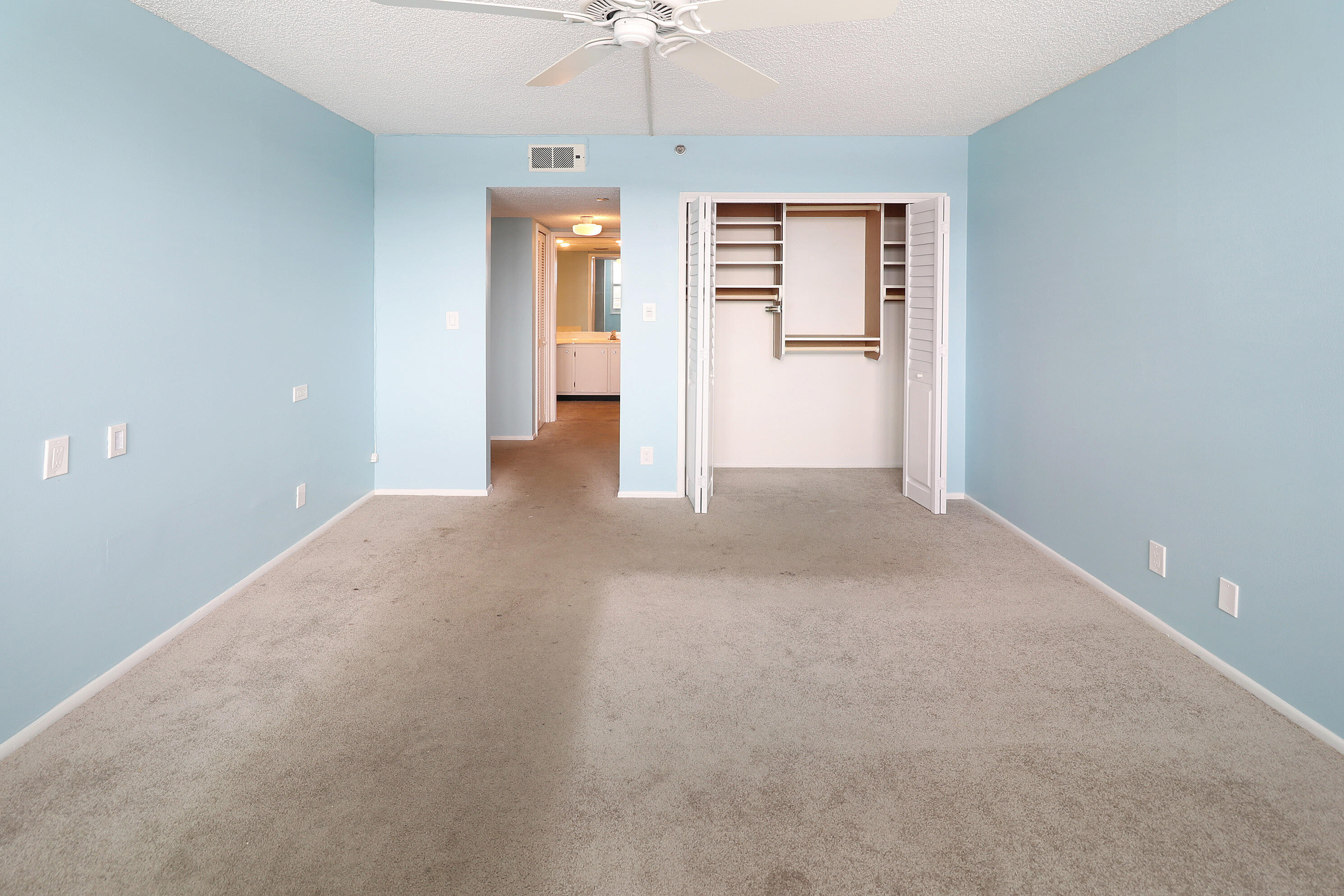 3095 N Course Drive 409 Property Photo 25