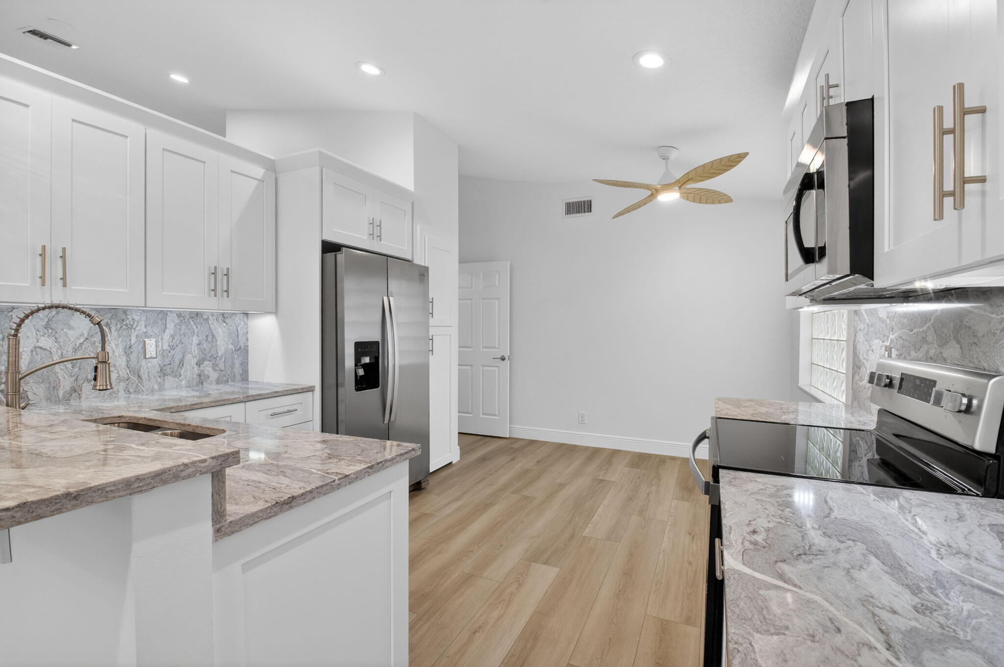 5891 Royal Isles Boulevard Property Photo 34