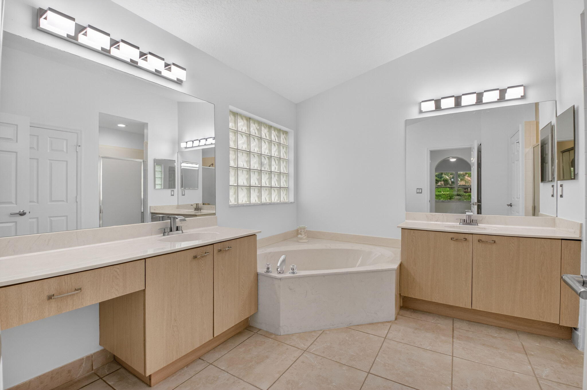 5891 Royal Isles Boulevard Property Photo 37