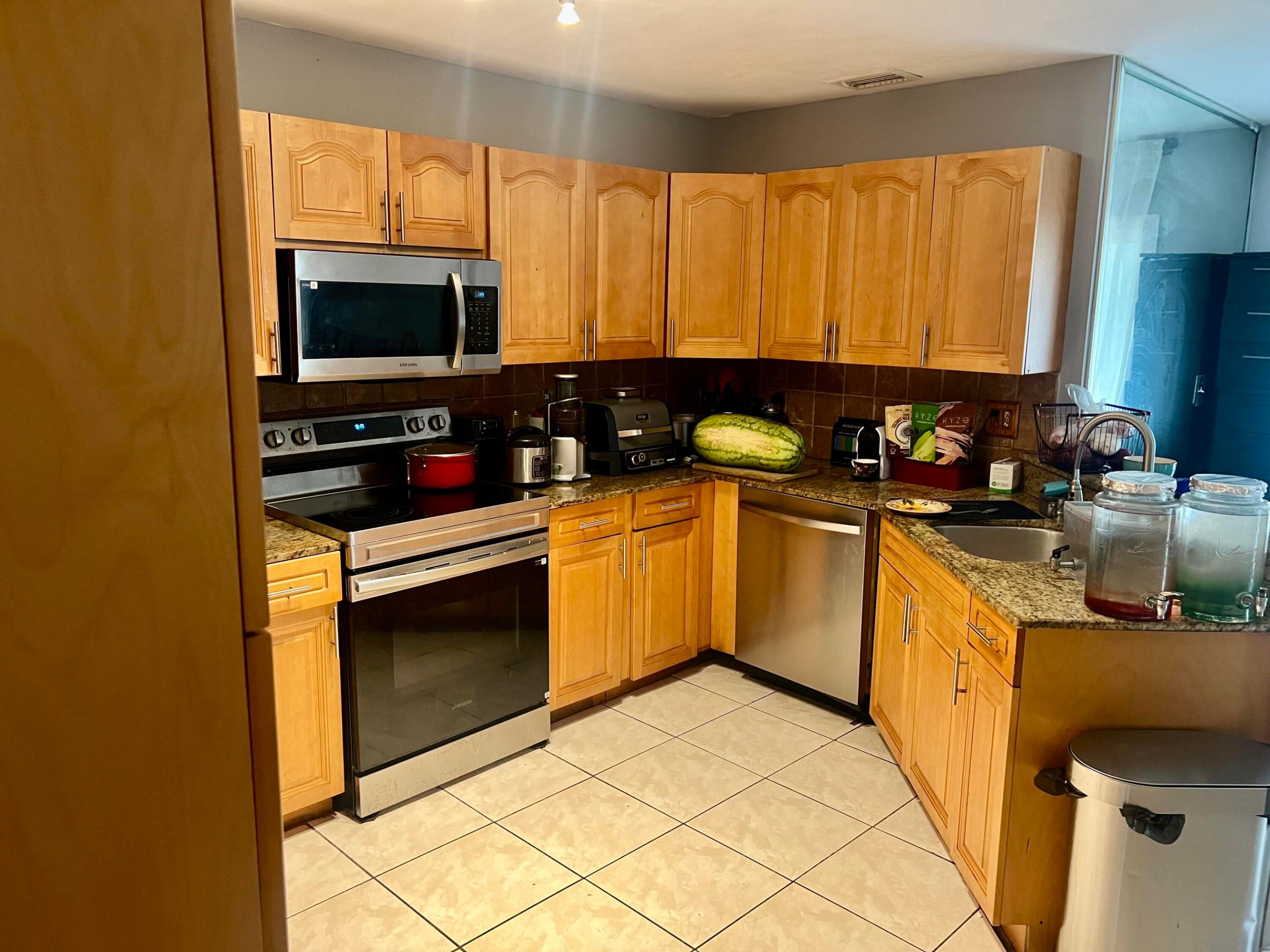 B26034805 Property Photo 3