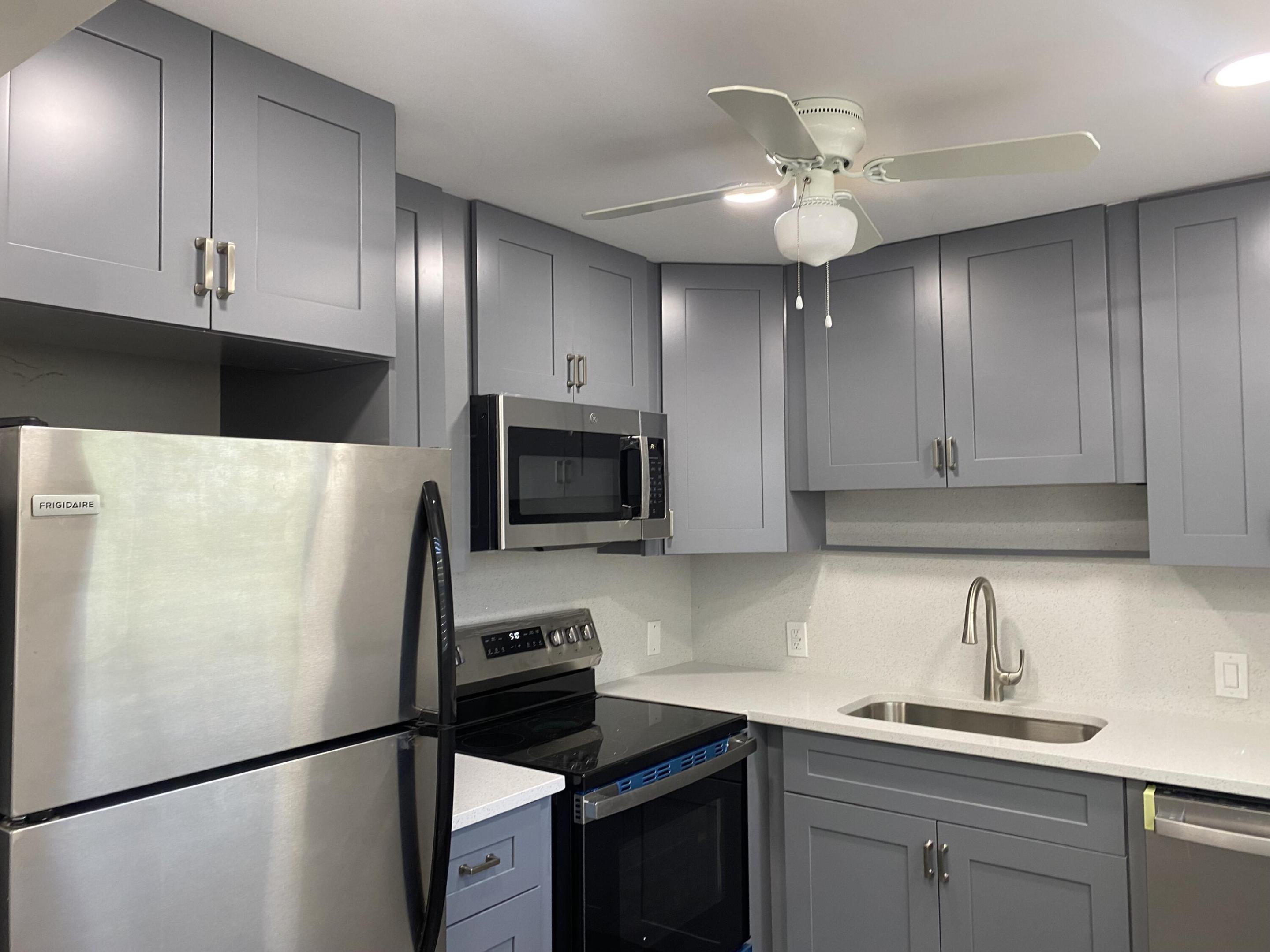 256 Mansfield G Property Photo 1