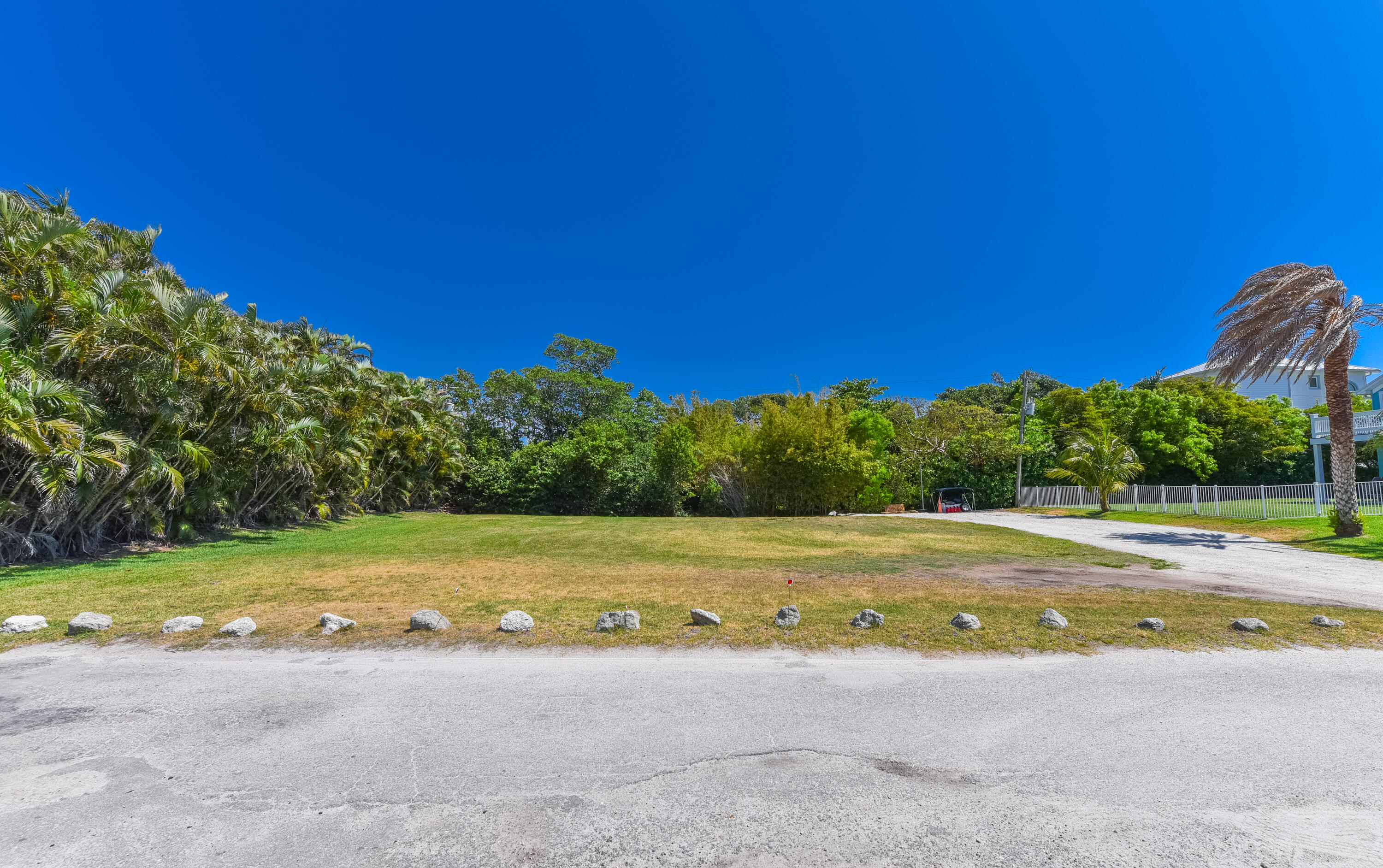 5157 Ne Shore Village Terrace Property Photo 33