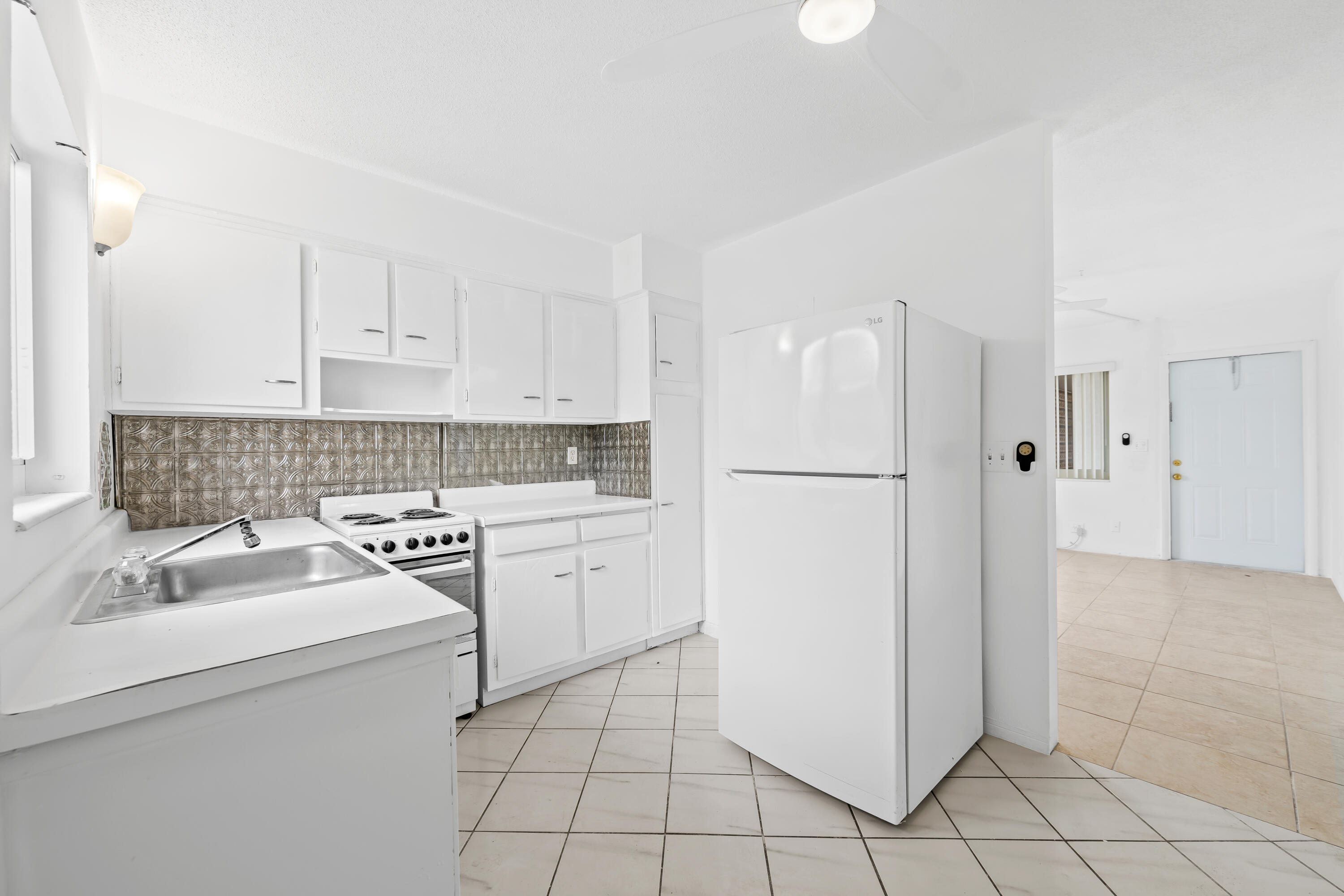 2601 Ne 1st Street 17 Property Photo 5