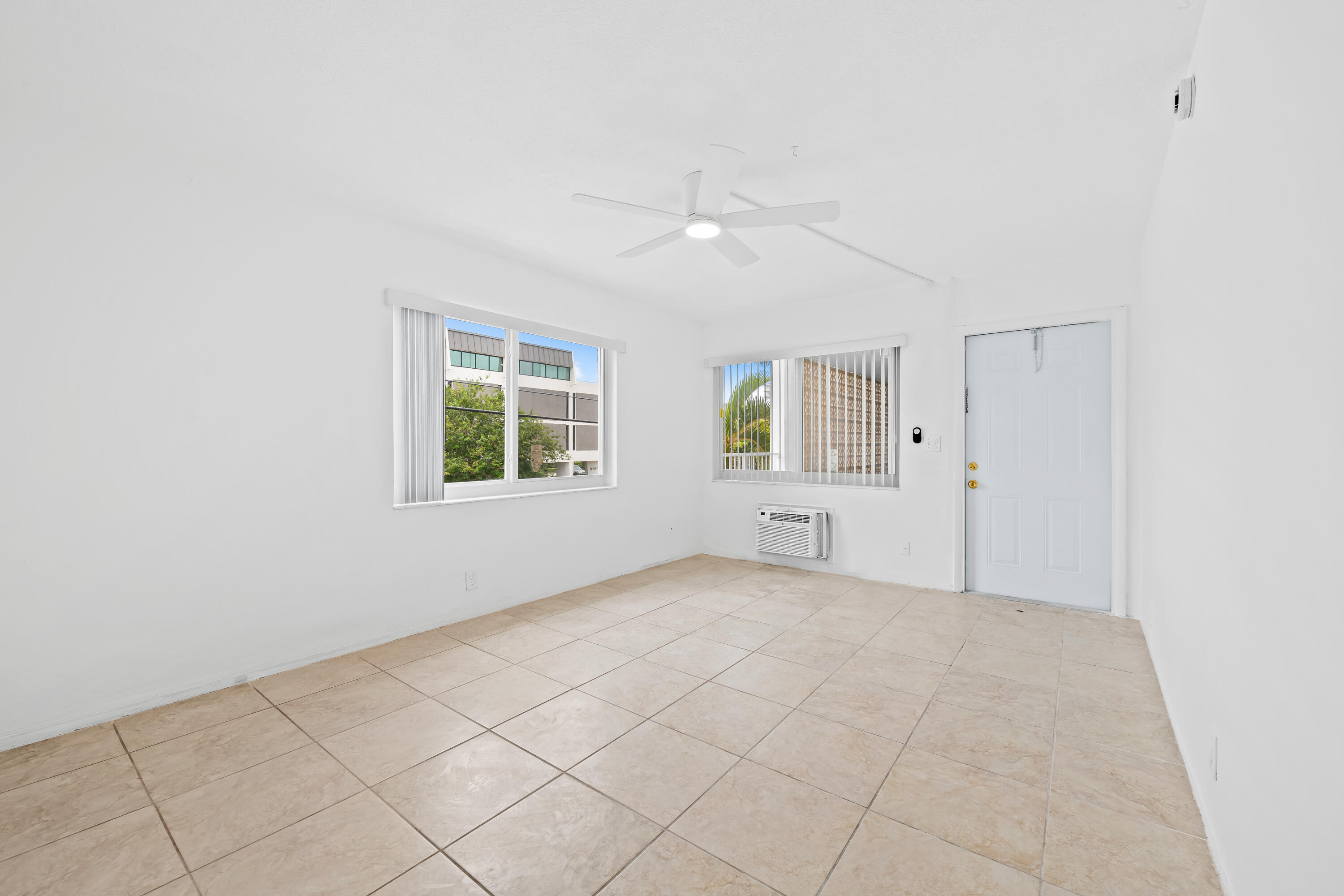 2601 Ne 1st Street 17 Property Photo 11