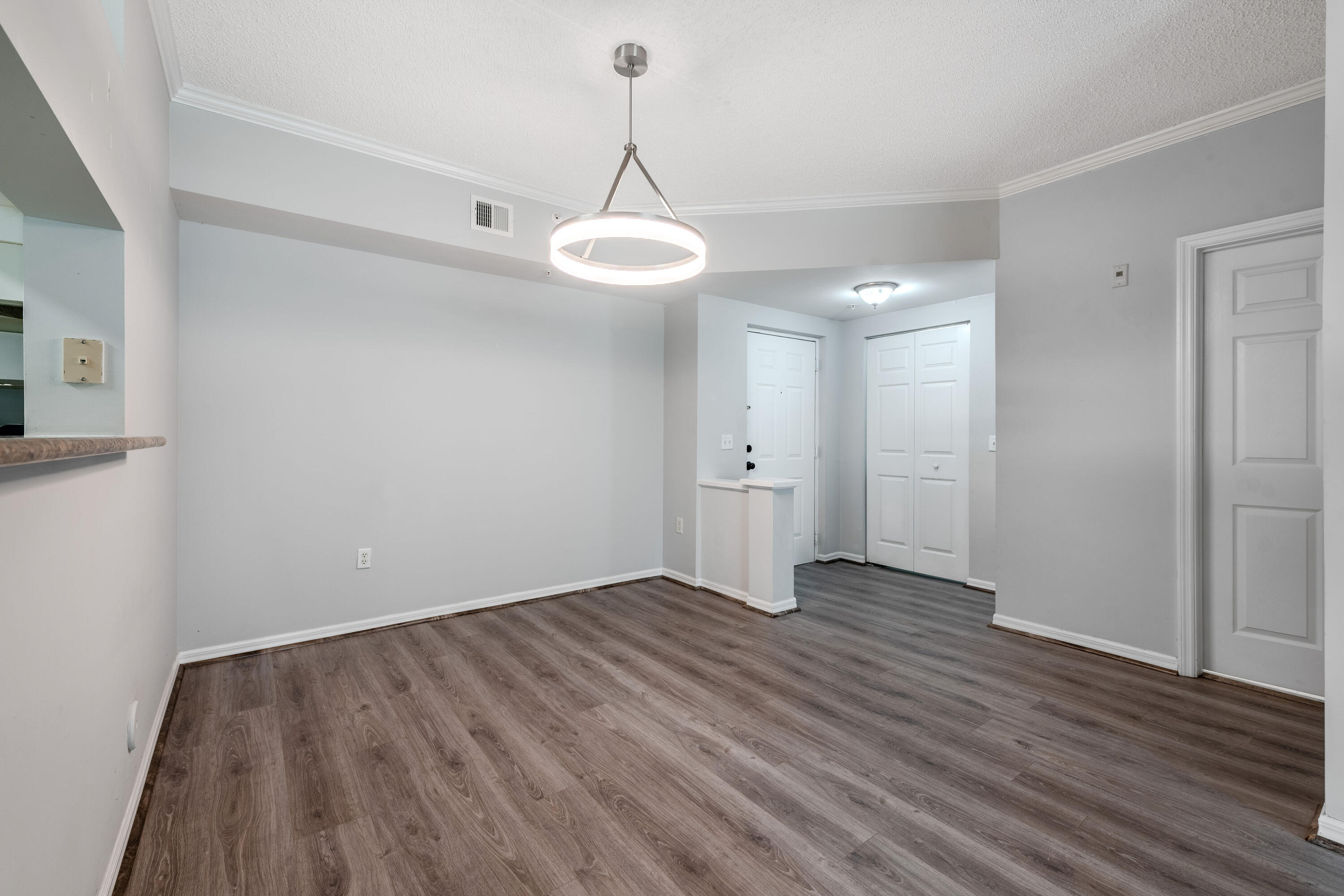 1106 Tuscany Way Property Photo 3
