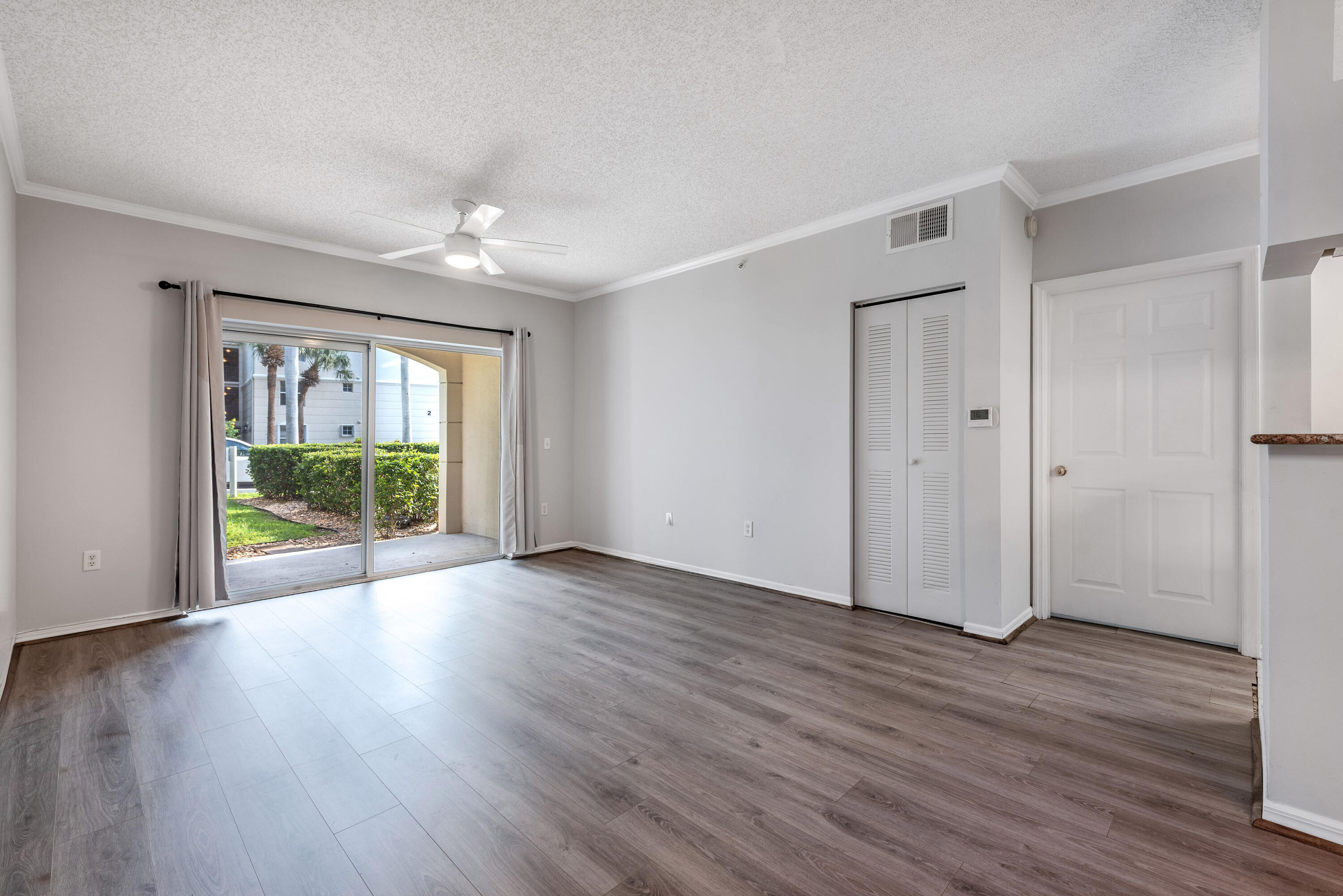 1106 Tuscany Way Property Photo 6