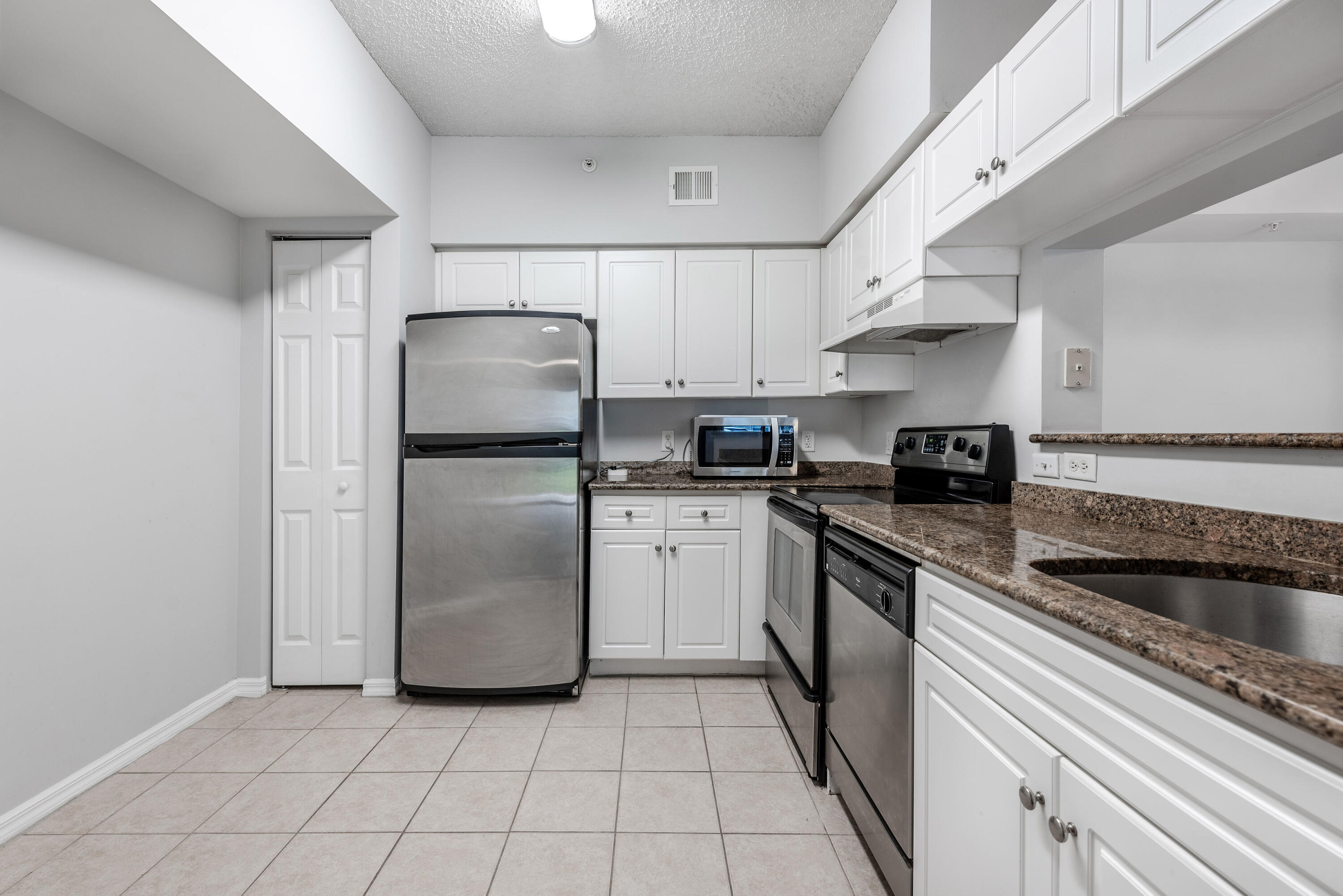 1106 Tuscany Way Property Photo 7