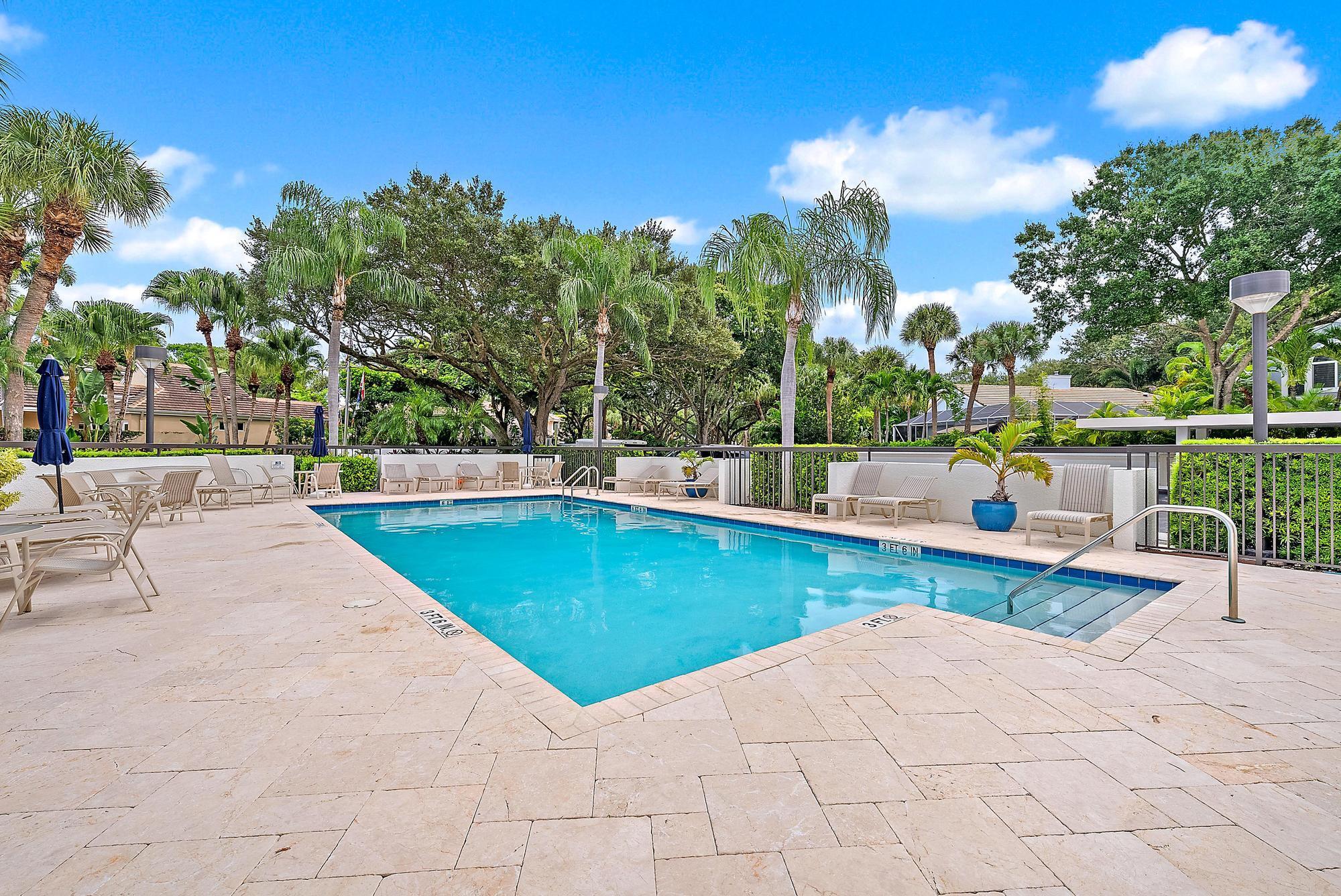 811 Oak Harbour Drive Property Photo 21