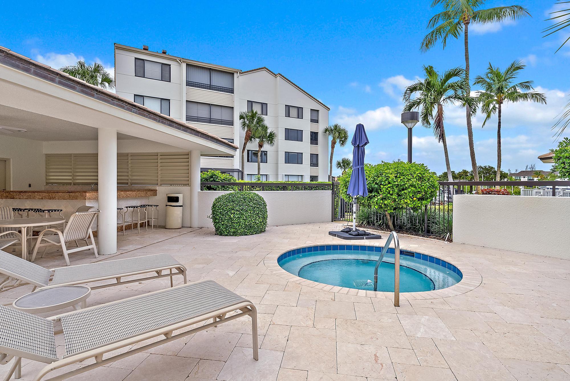811 Oak Harbour Drive Property Photo 22