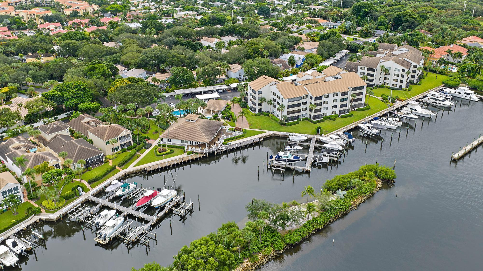 811 Oak Harbour Drive Property Photo 36