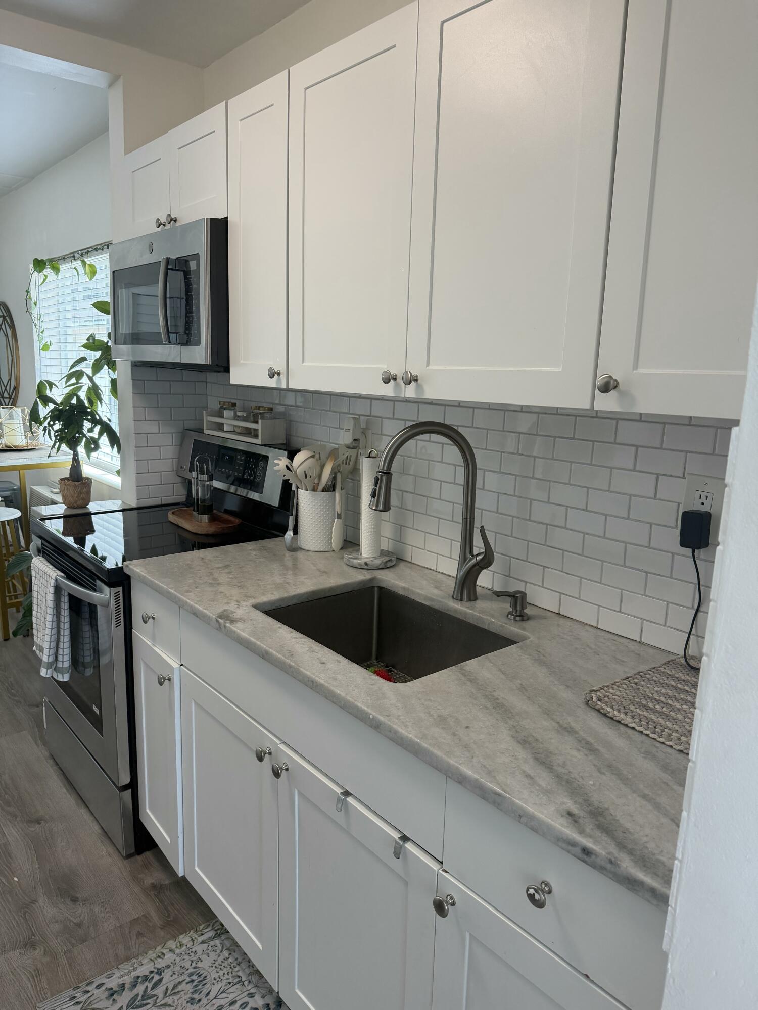 1830 Garfield Street Property Photo 2