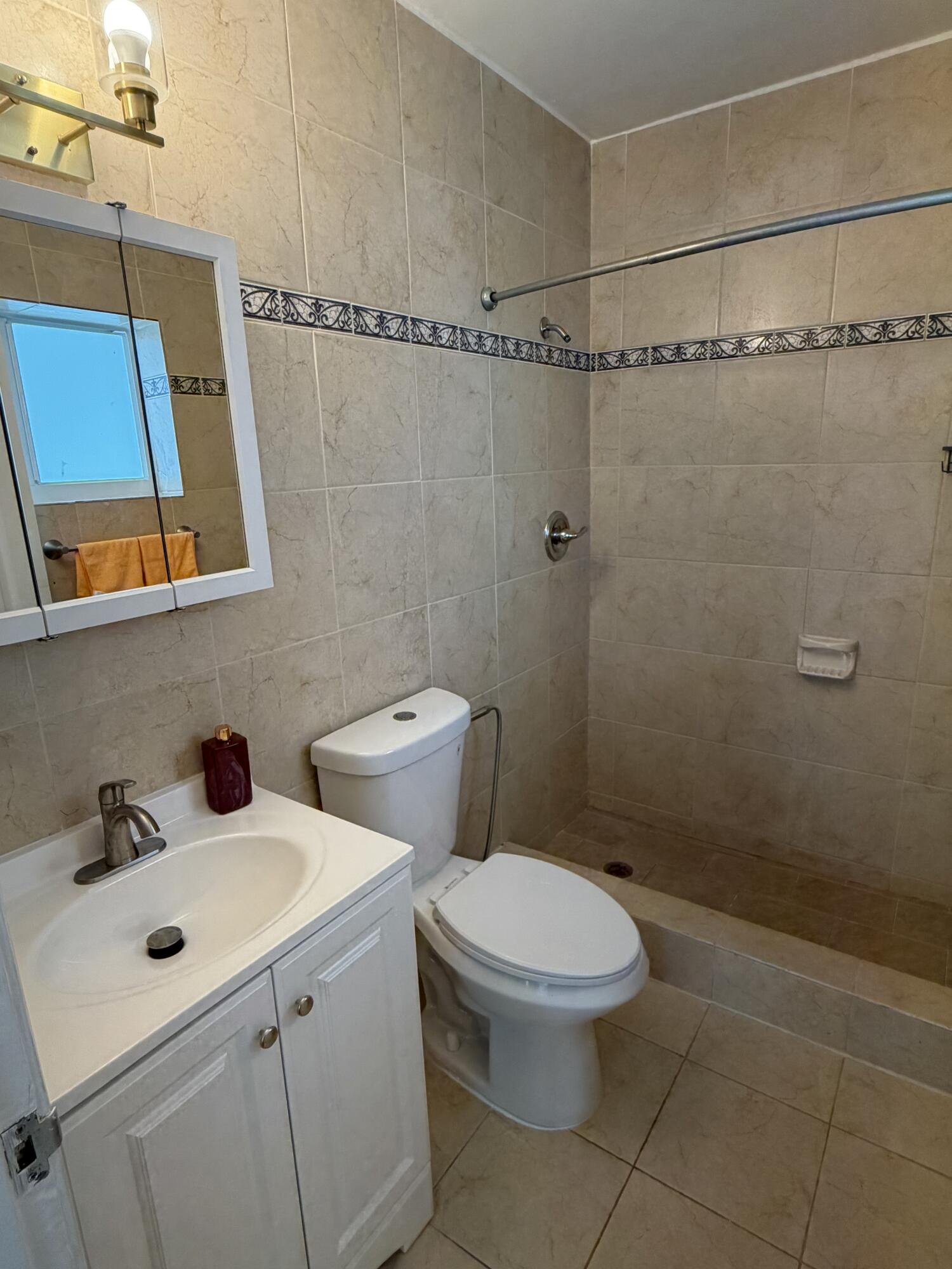 1830 Garfield Street Property Photo 6