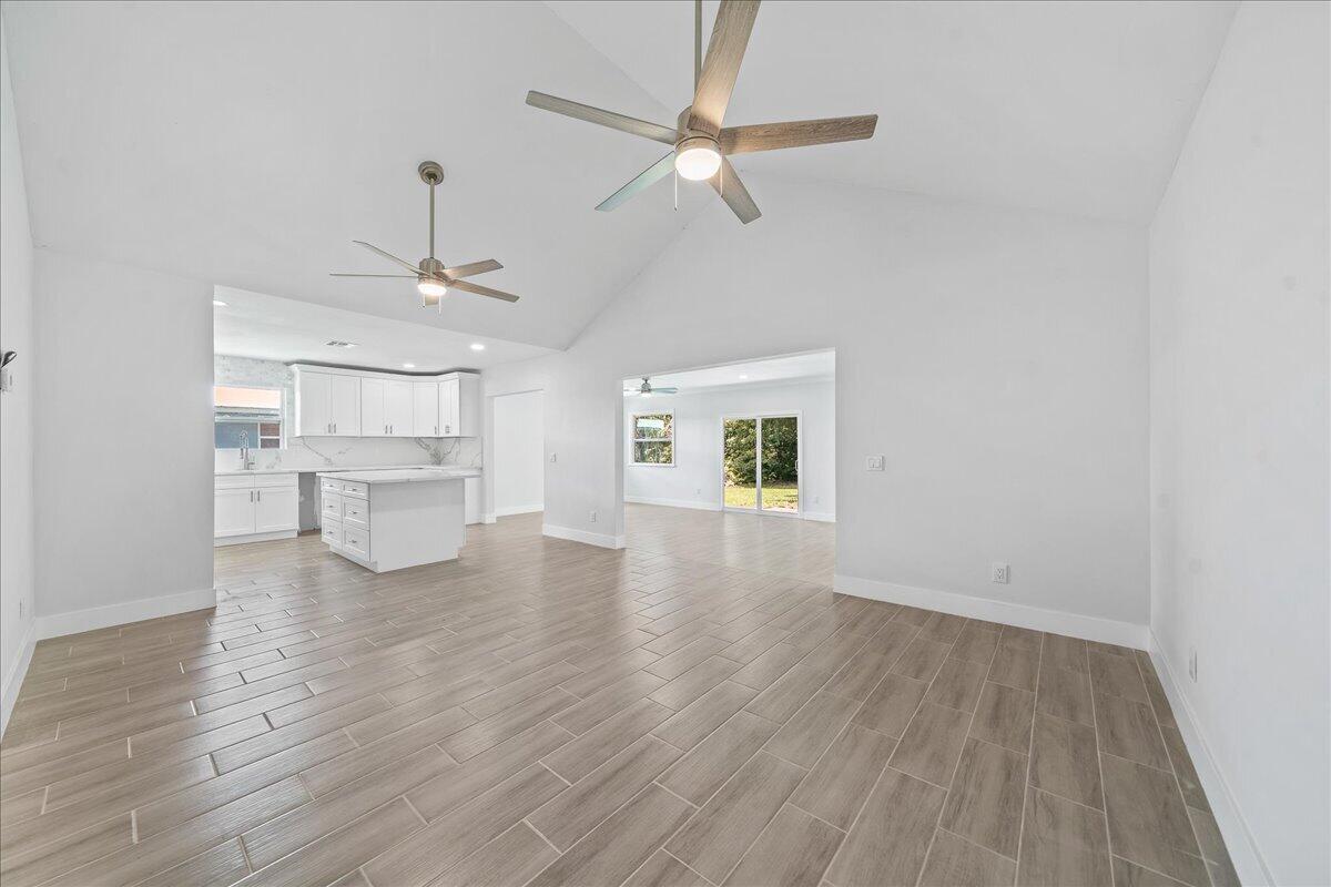 179 Filbert Street Property Photo 4