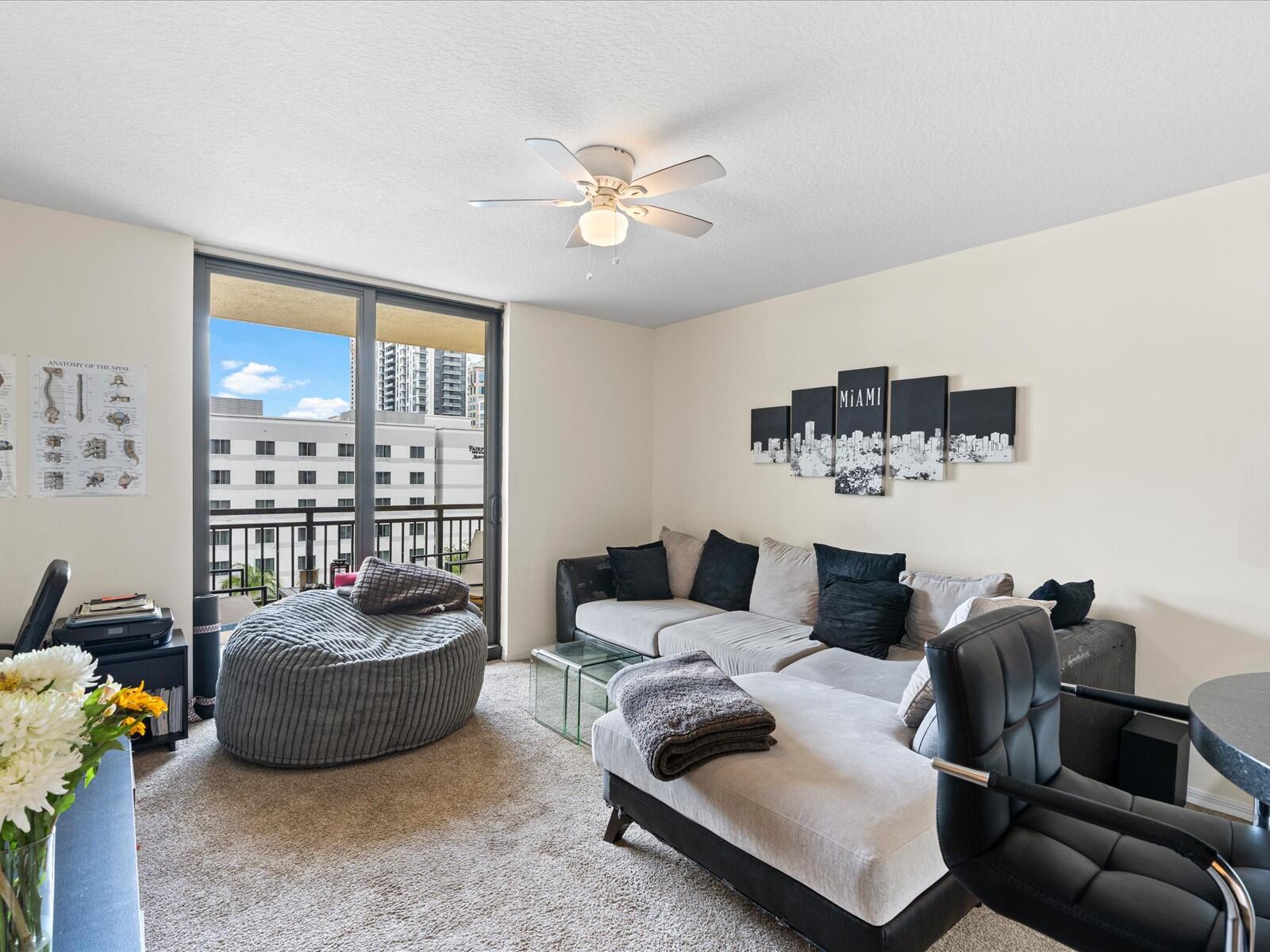 100 N Federal Highway 736 Property Photo 12