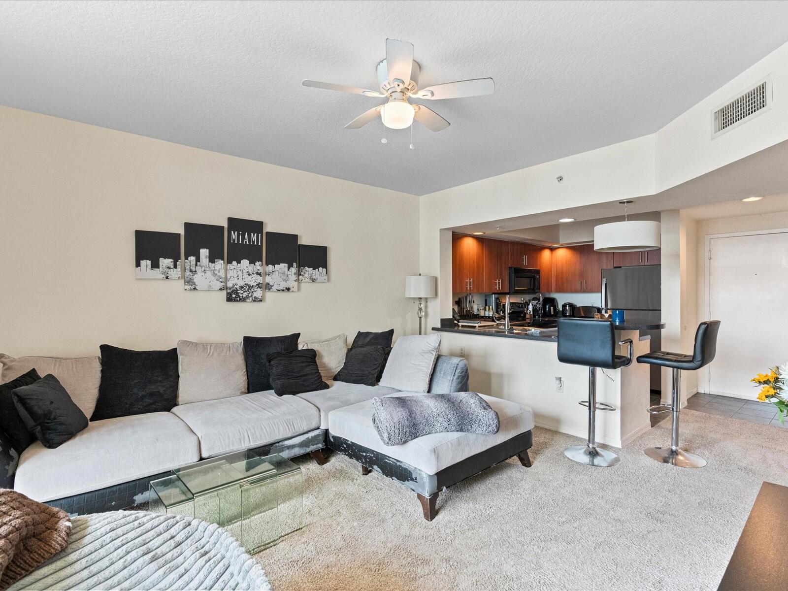 100 N Federal Highway 736 Property Photo 14