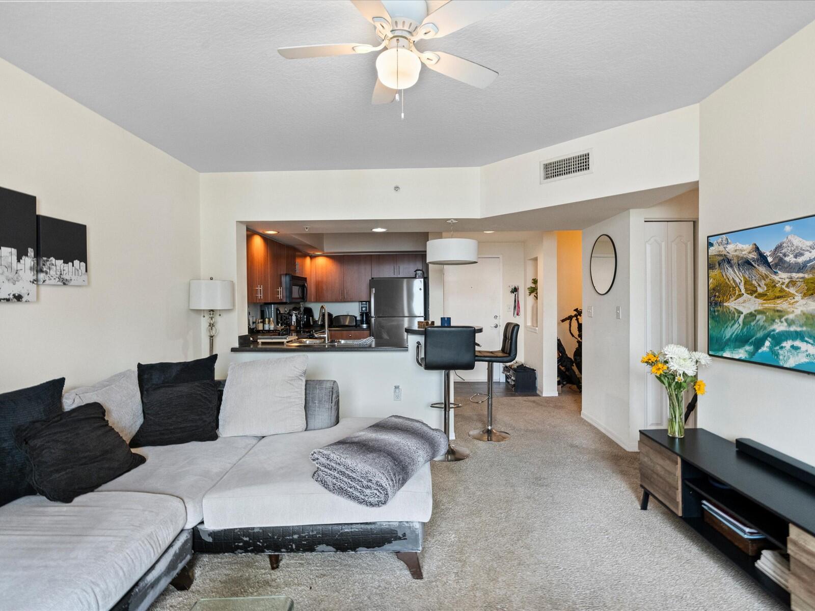 100 N Federal Highway 736 Property Photo 15