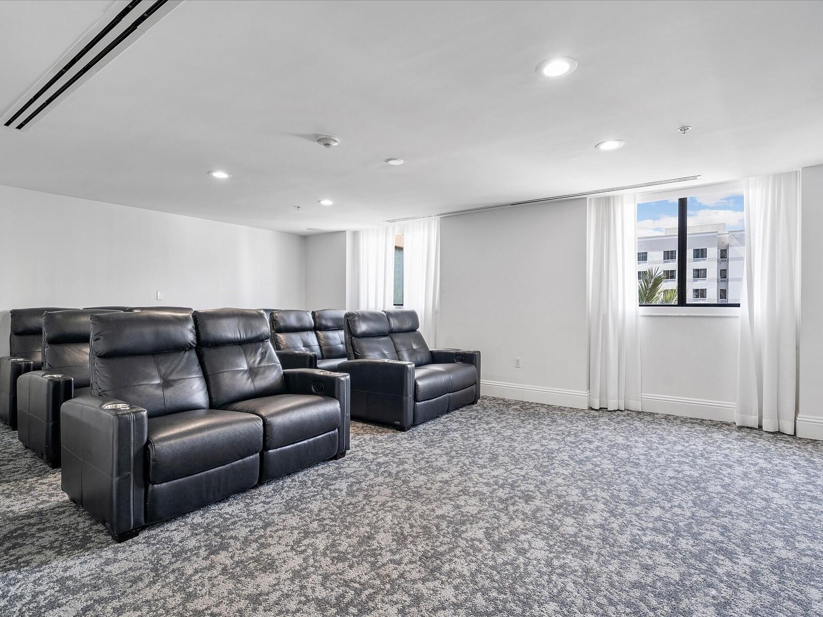 100 N Federal Highway 736 Property Photo 42