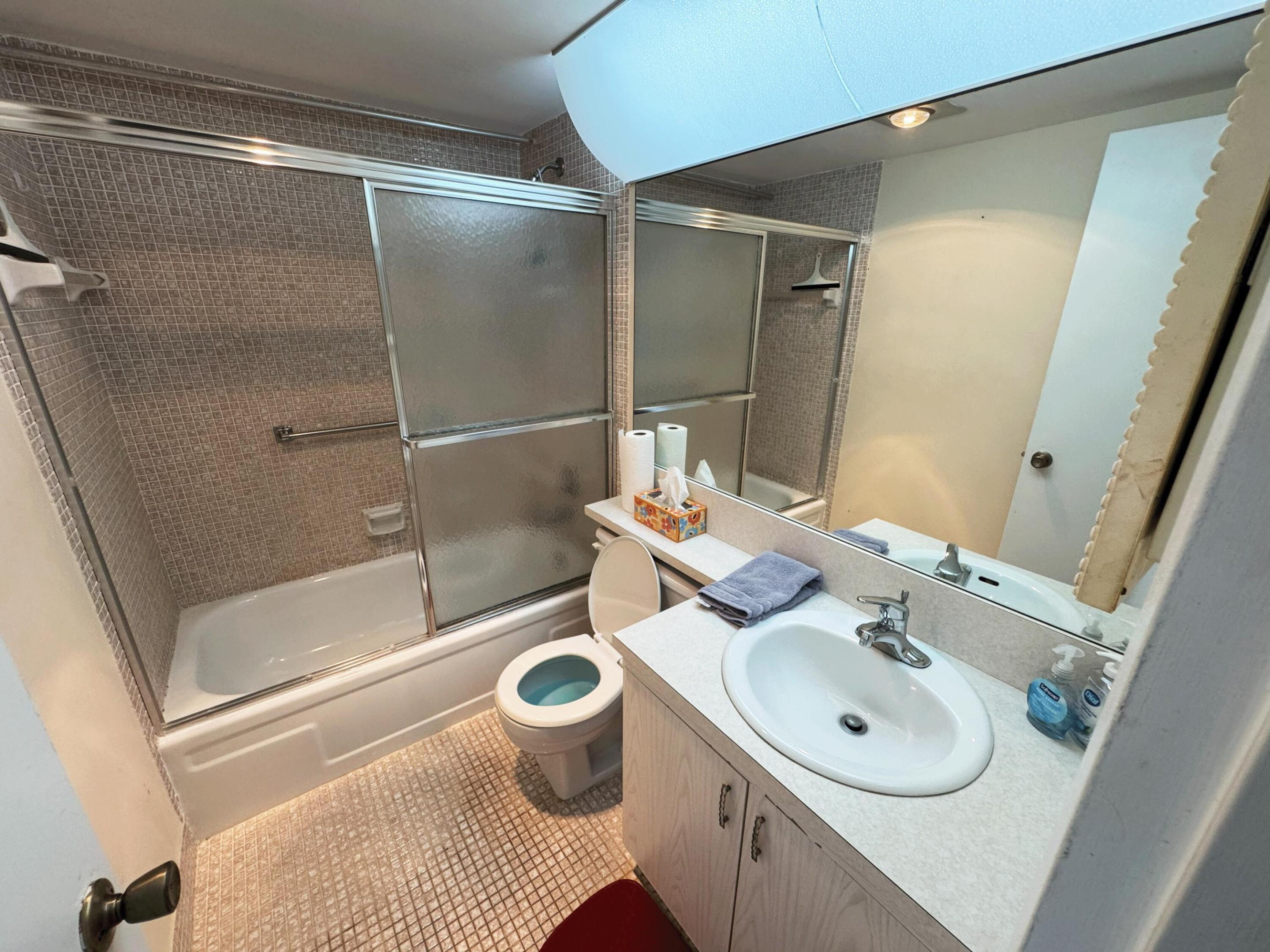 4075 Cornwall D Property Photo 7