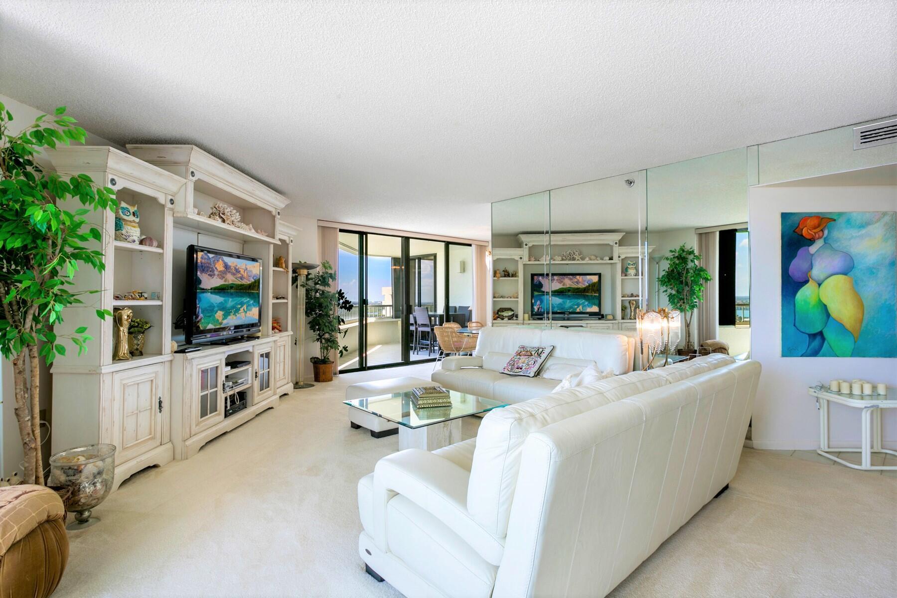 5070 N Ocean Drive 23c Property Photo 7