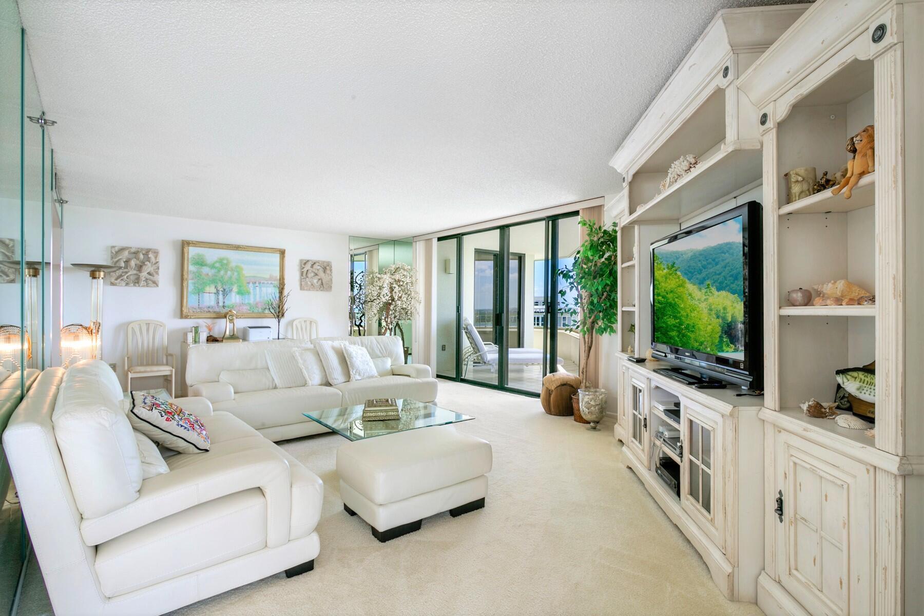 5070 N Ocean Drive 23c Property Photo 8