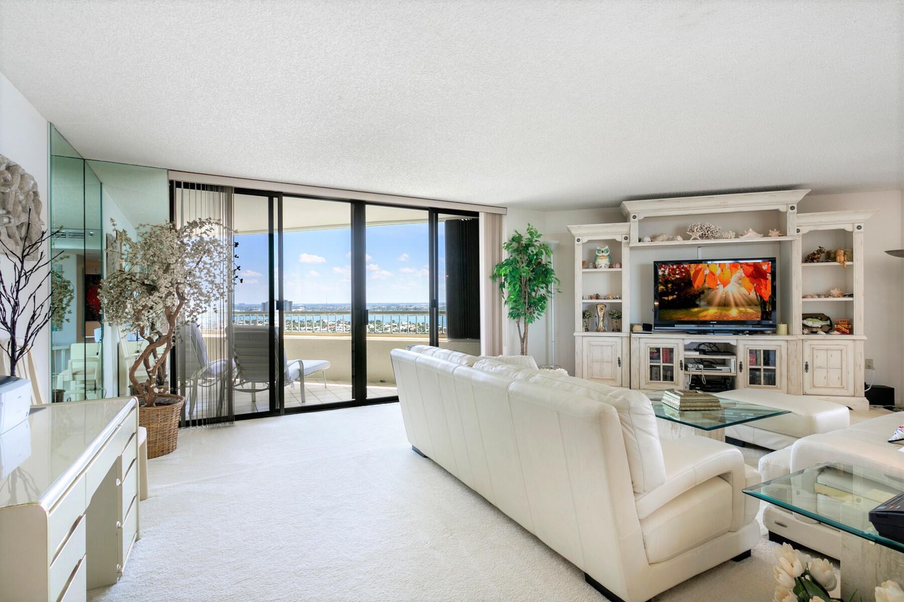 5070 N Ocean Drive 23c Property Photo 10