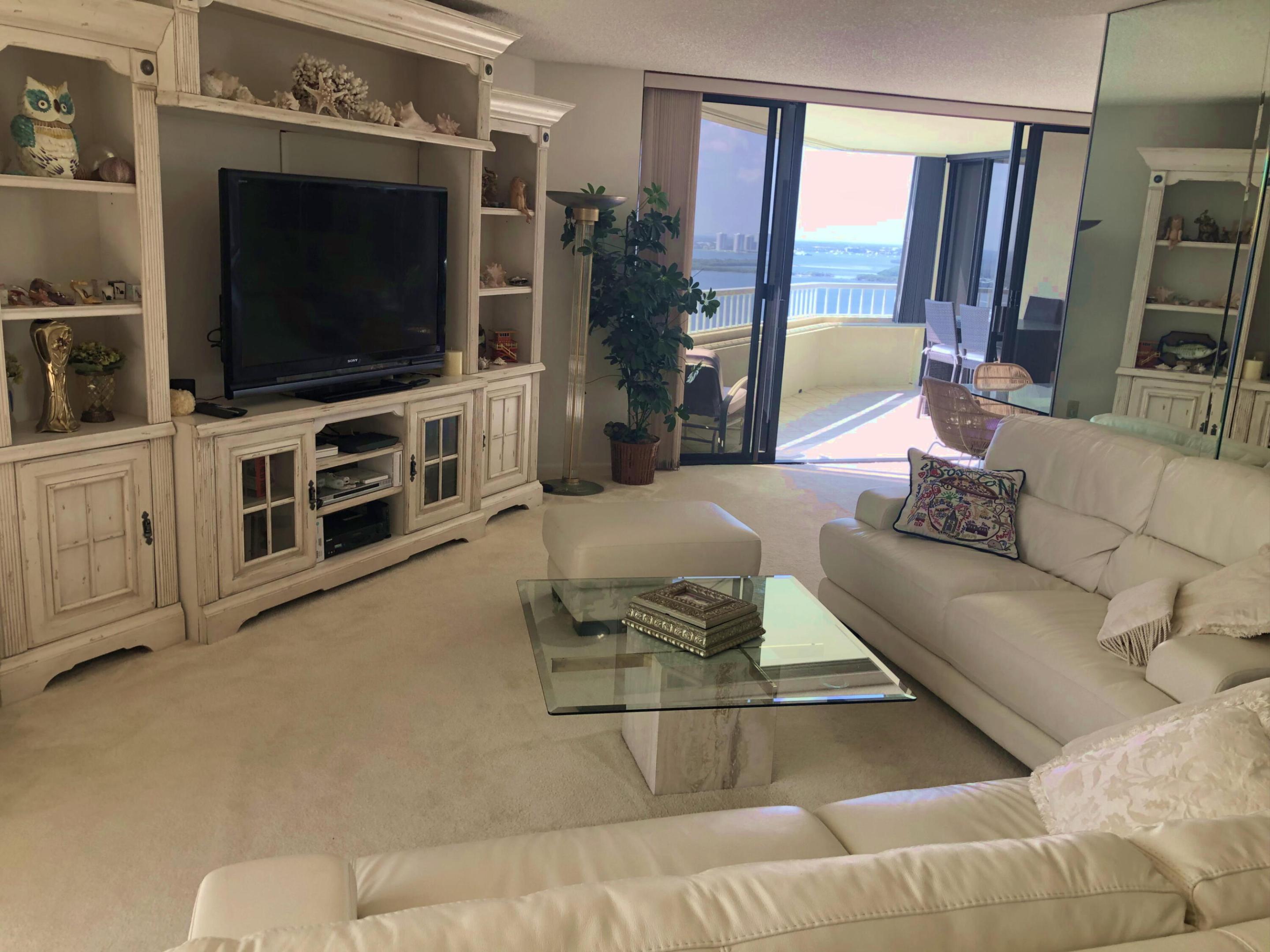 5070 N Ocean Drive 23c Property Photo 11