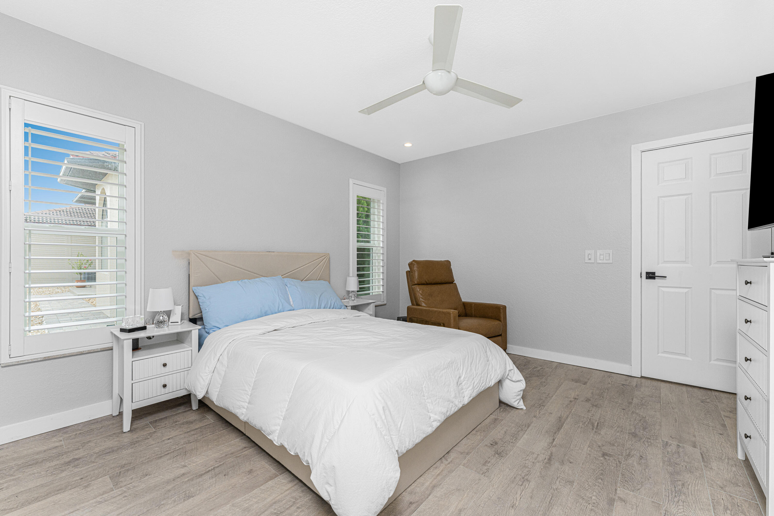 139 Seville Pl Place Sw Property Photo 25
