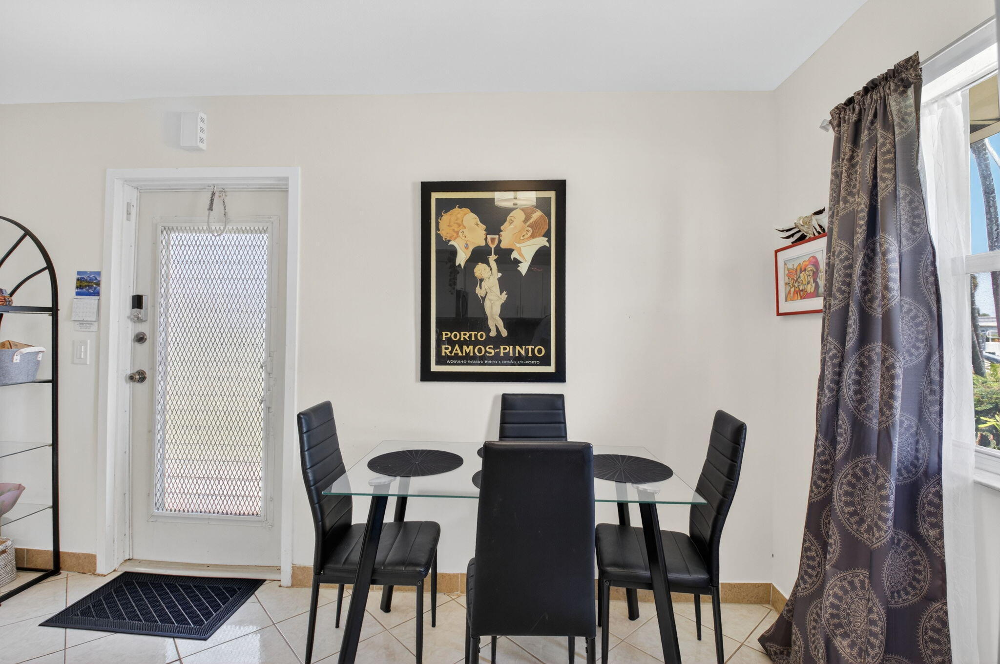 360 Seville O Property Photo 9