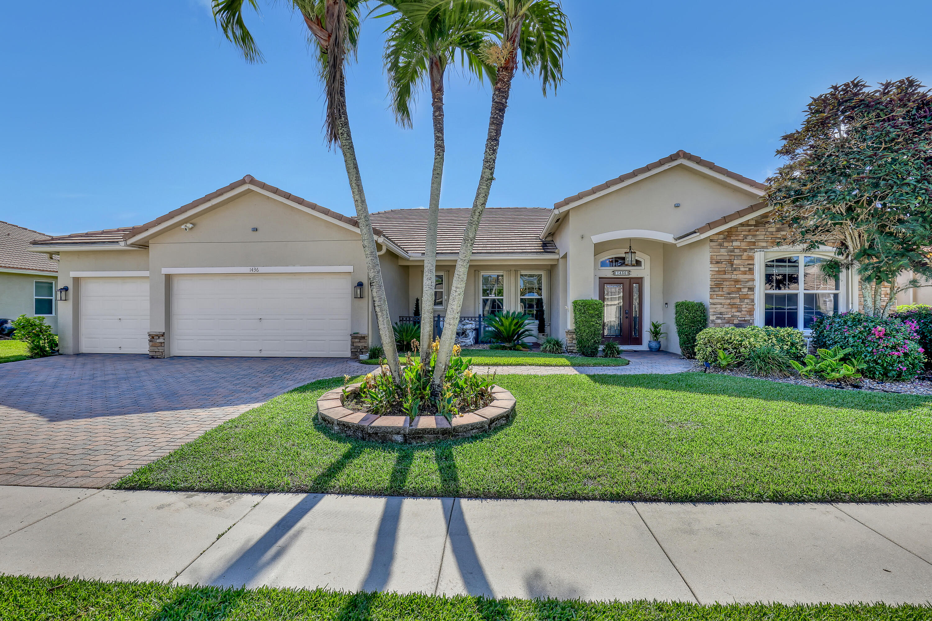 1436 Stonehaven Estates Drive Property Photo 1