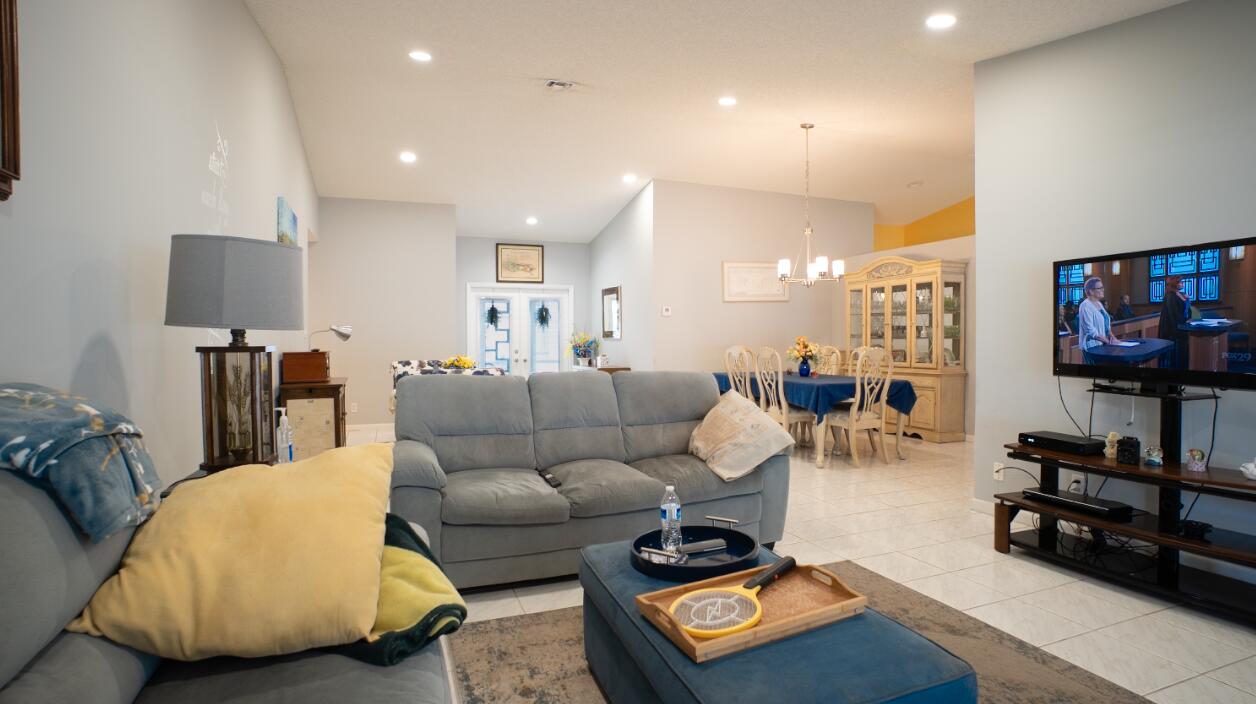 3872 Summer Chase Court Property Photo 8