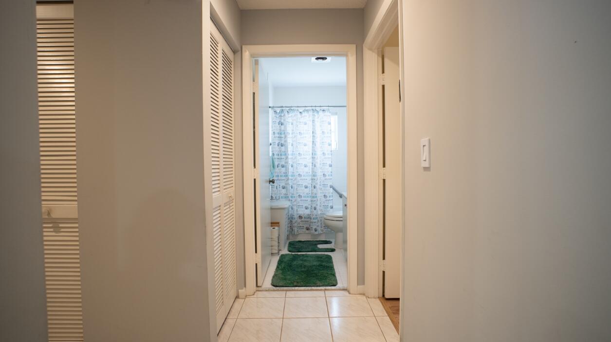 3872 Summer Chase Court Property Photo 13