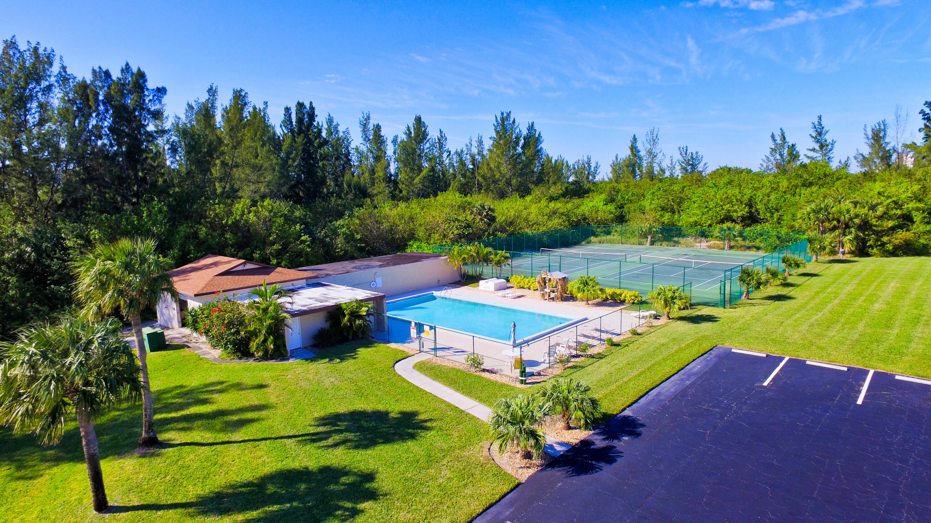 4245 N Hwy A1a 8 Property Photo 11