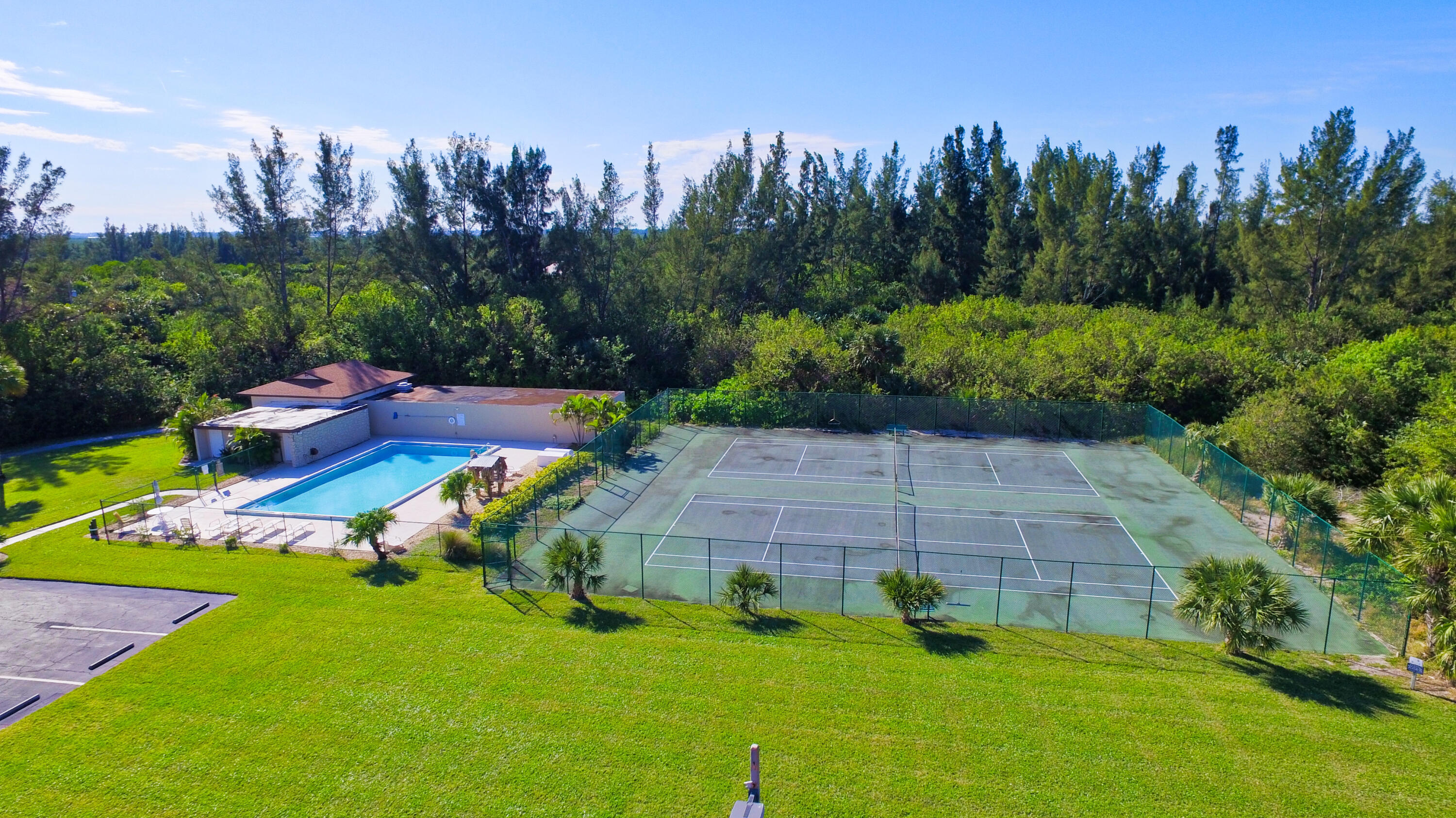 4245 N Hwy A1a 8 Property Photo 12