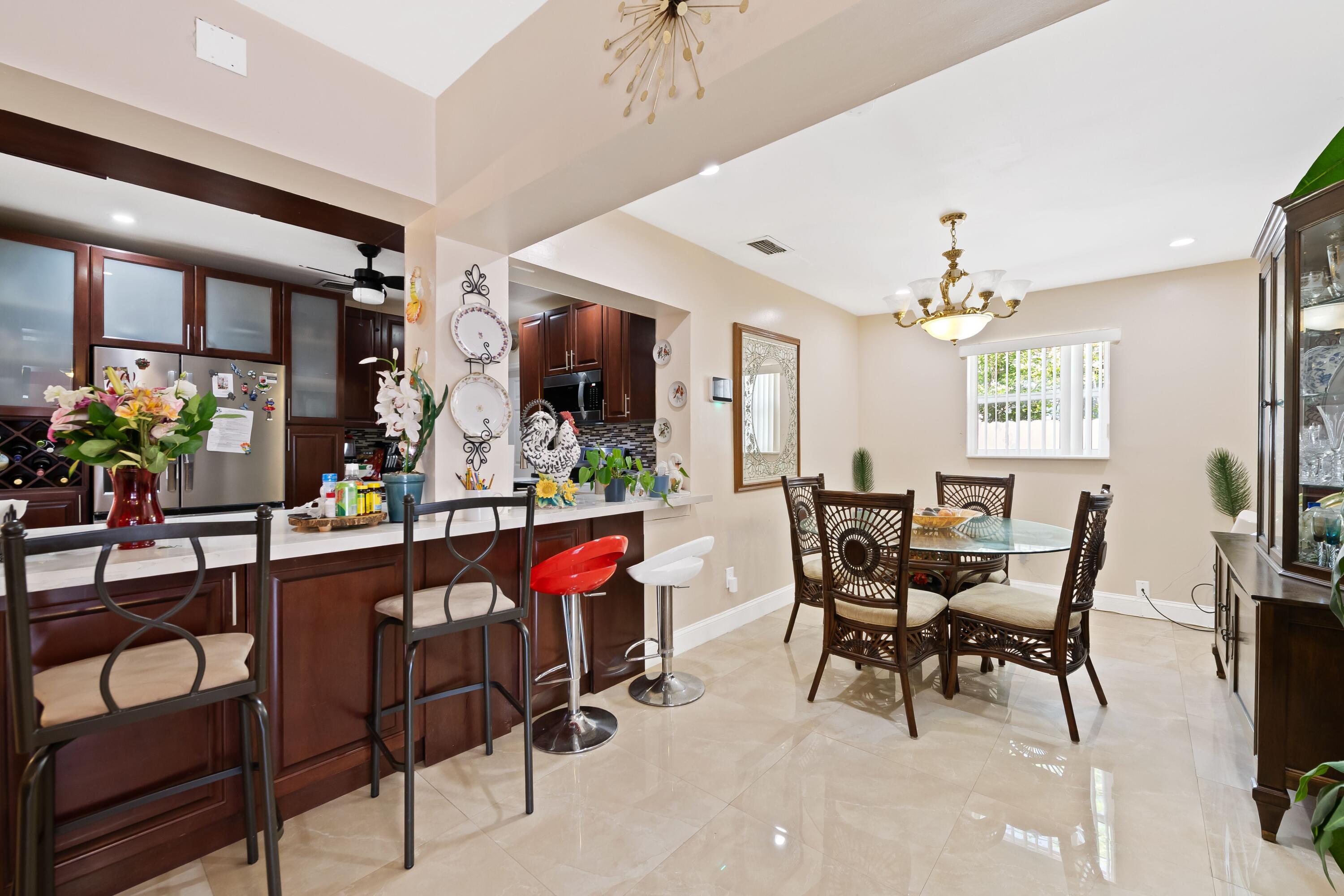 7649 Kismet Street Property Photo 10