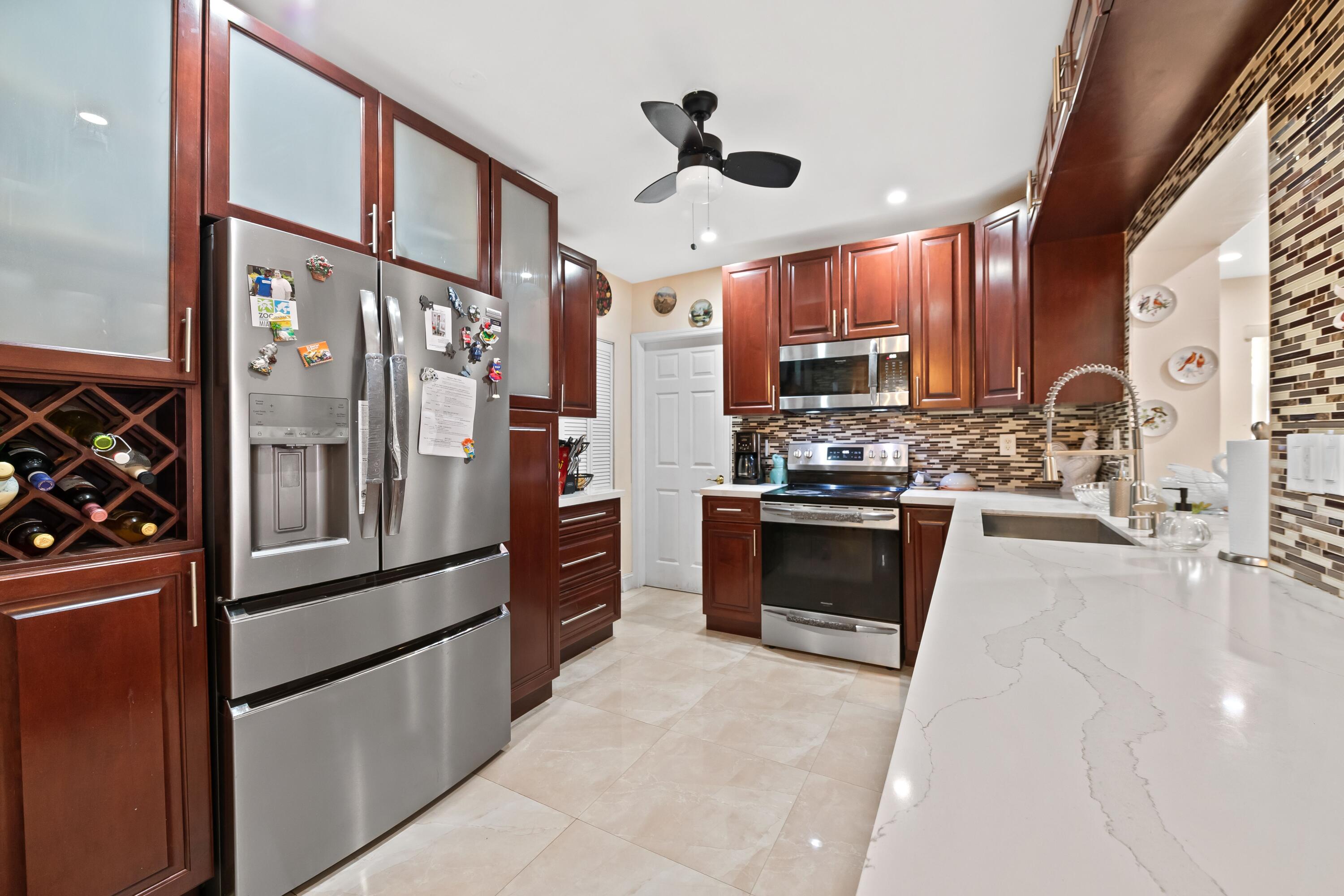 7649 Kismet Street Property Photo 11
