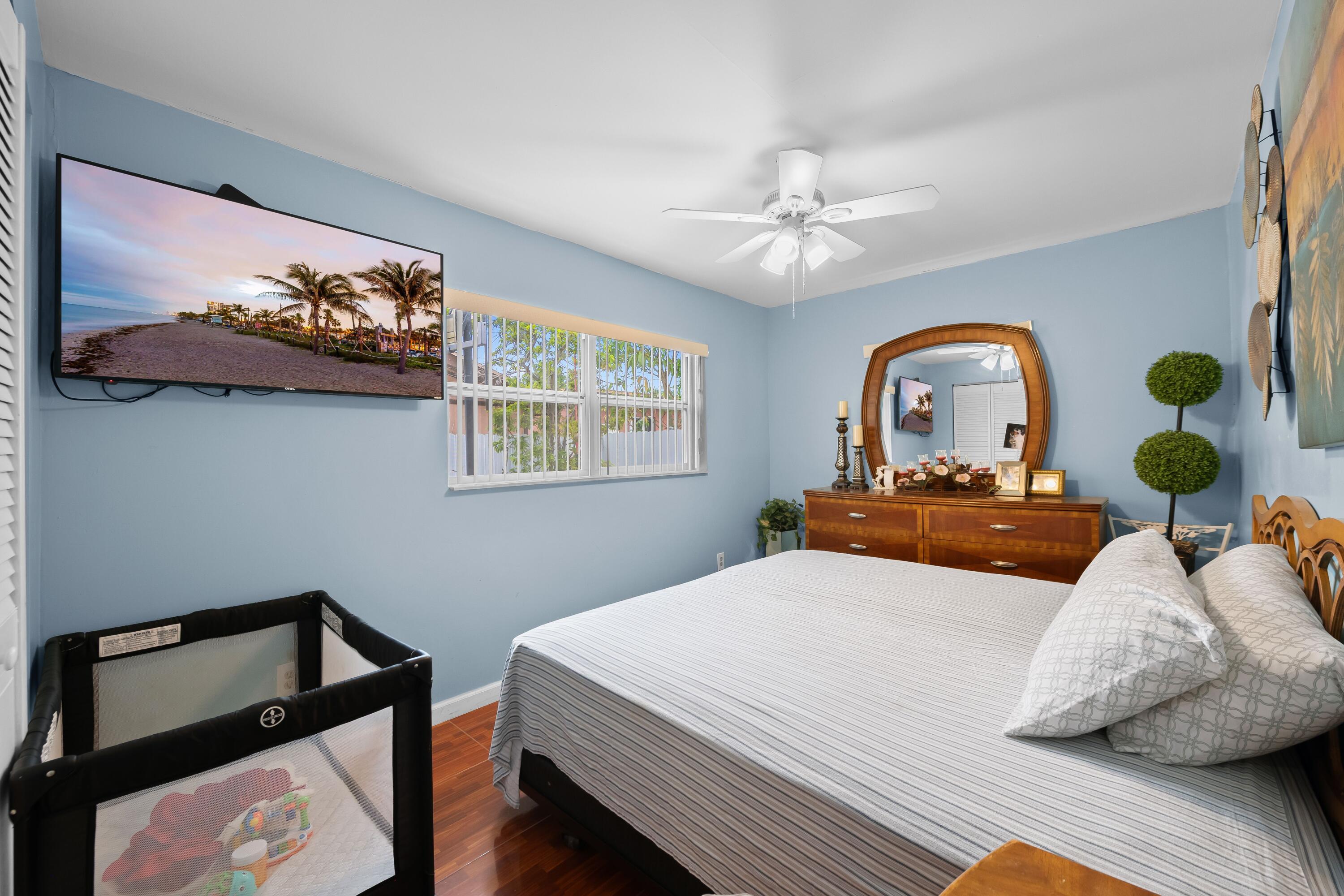 7649 Kismet Street Property Photo 18