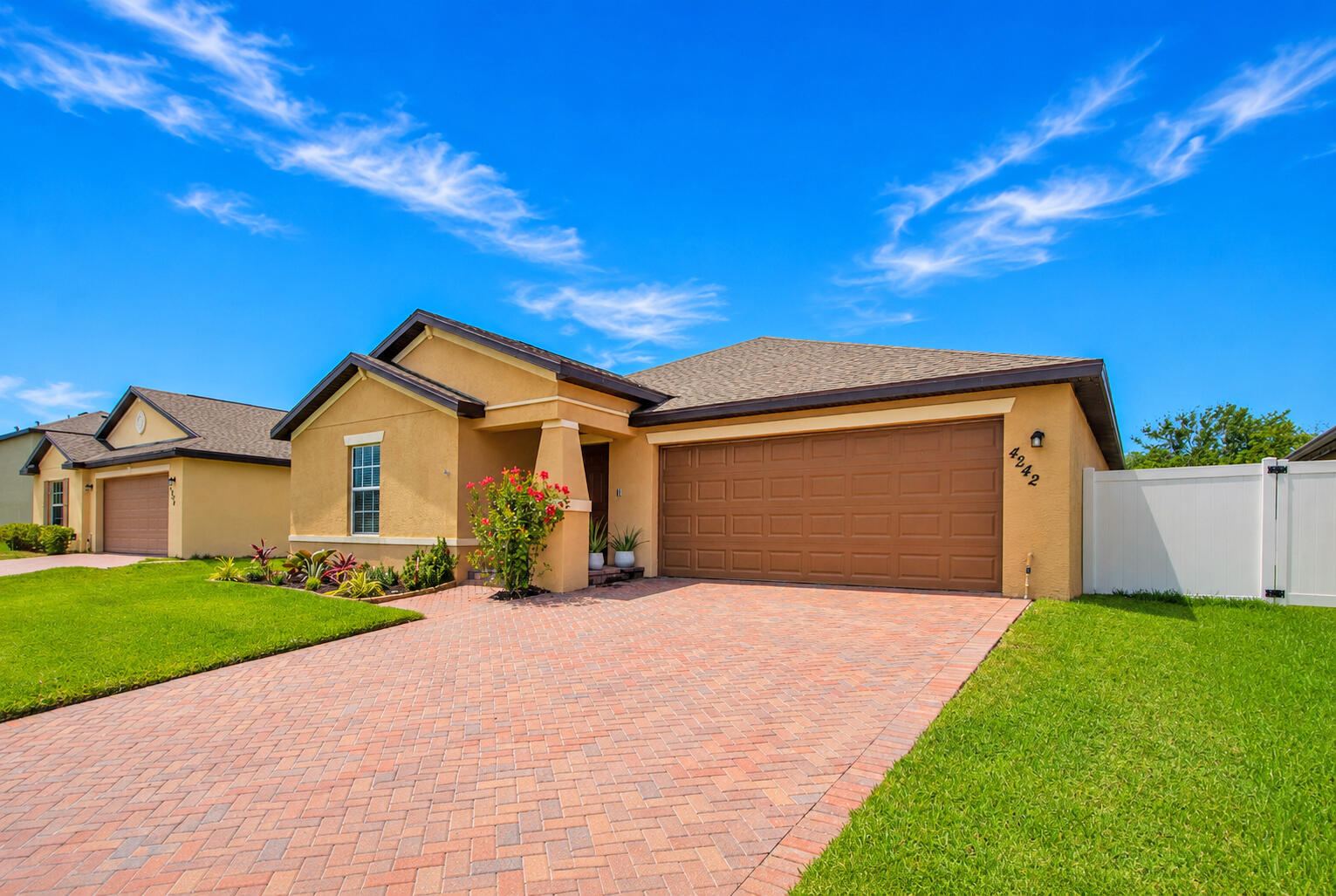 4242 Thurso Way Property Photo 4