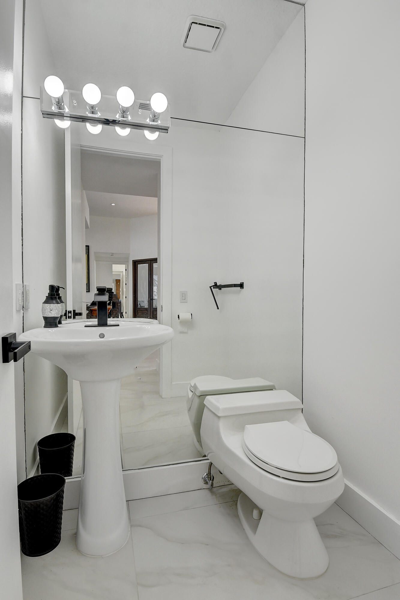 8320 Desmond Drive Property Photo 14
