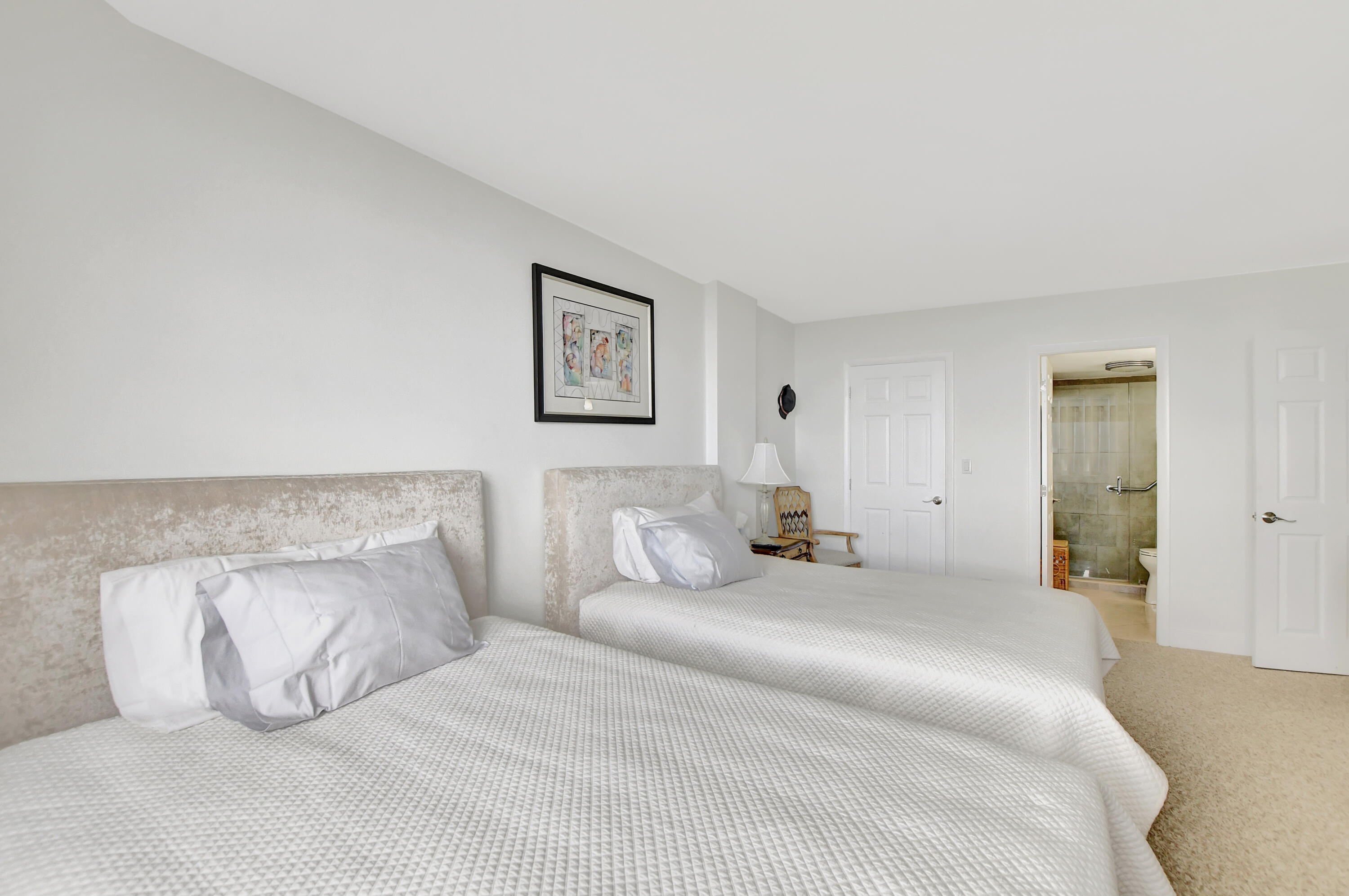 2121 N Ocean Boulevard 1405e Property Photo 19