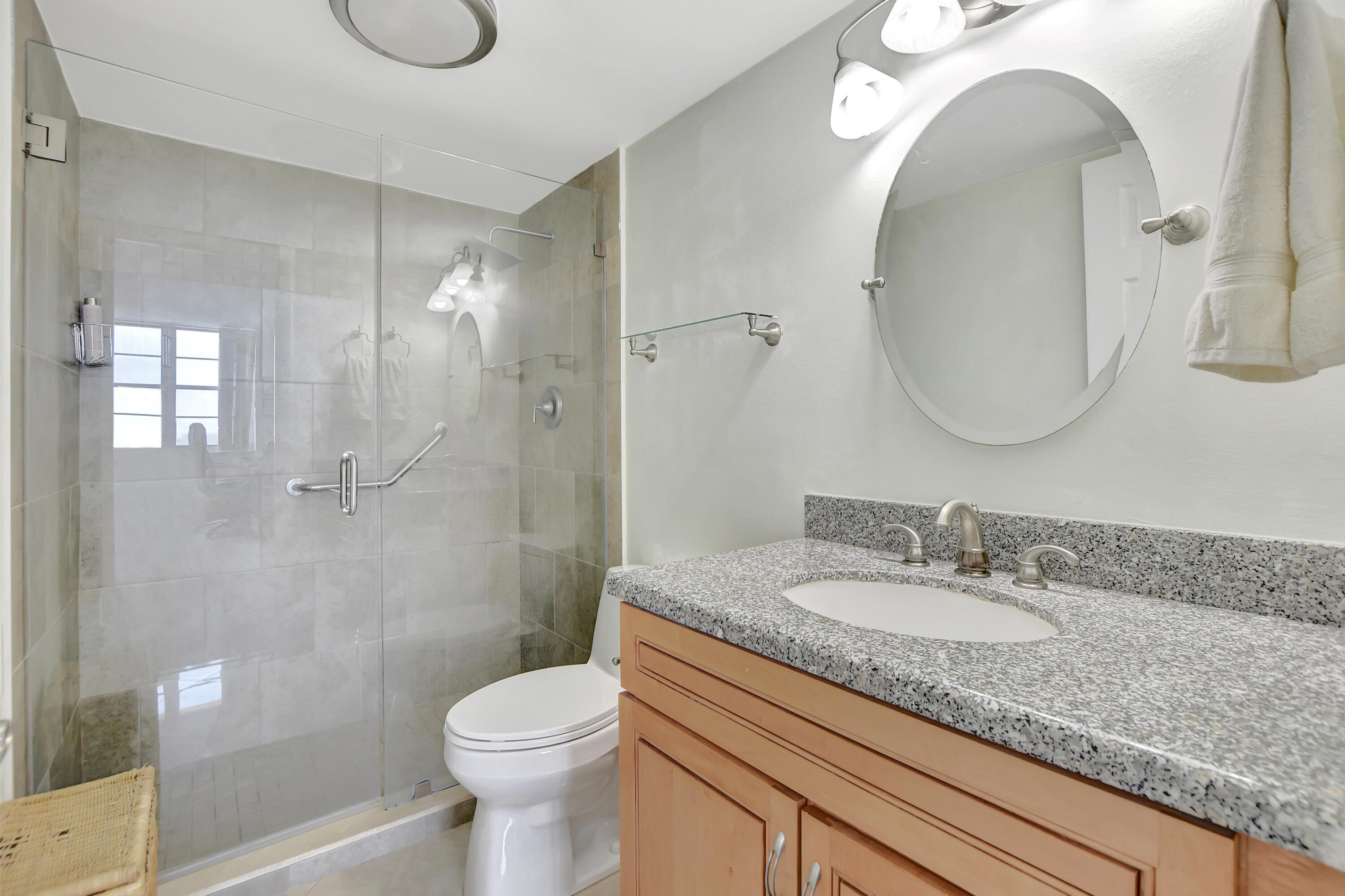 2121 N Ocean Boulevard 1405e Property Photo 22