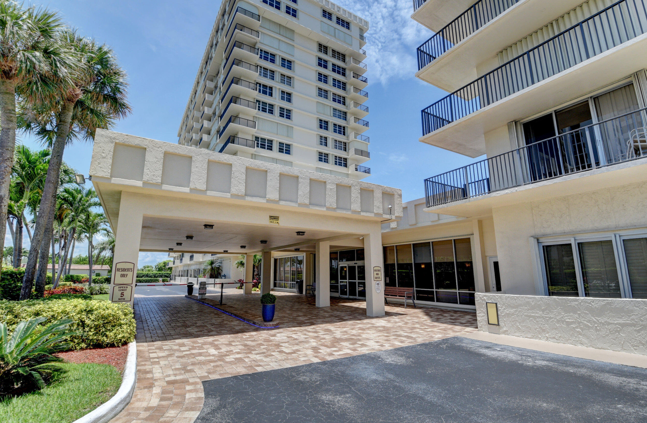 2121 N Ocean Boulevard 1405e Property Photo 29