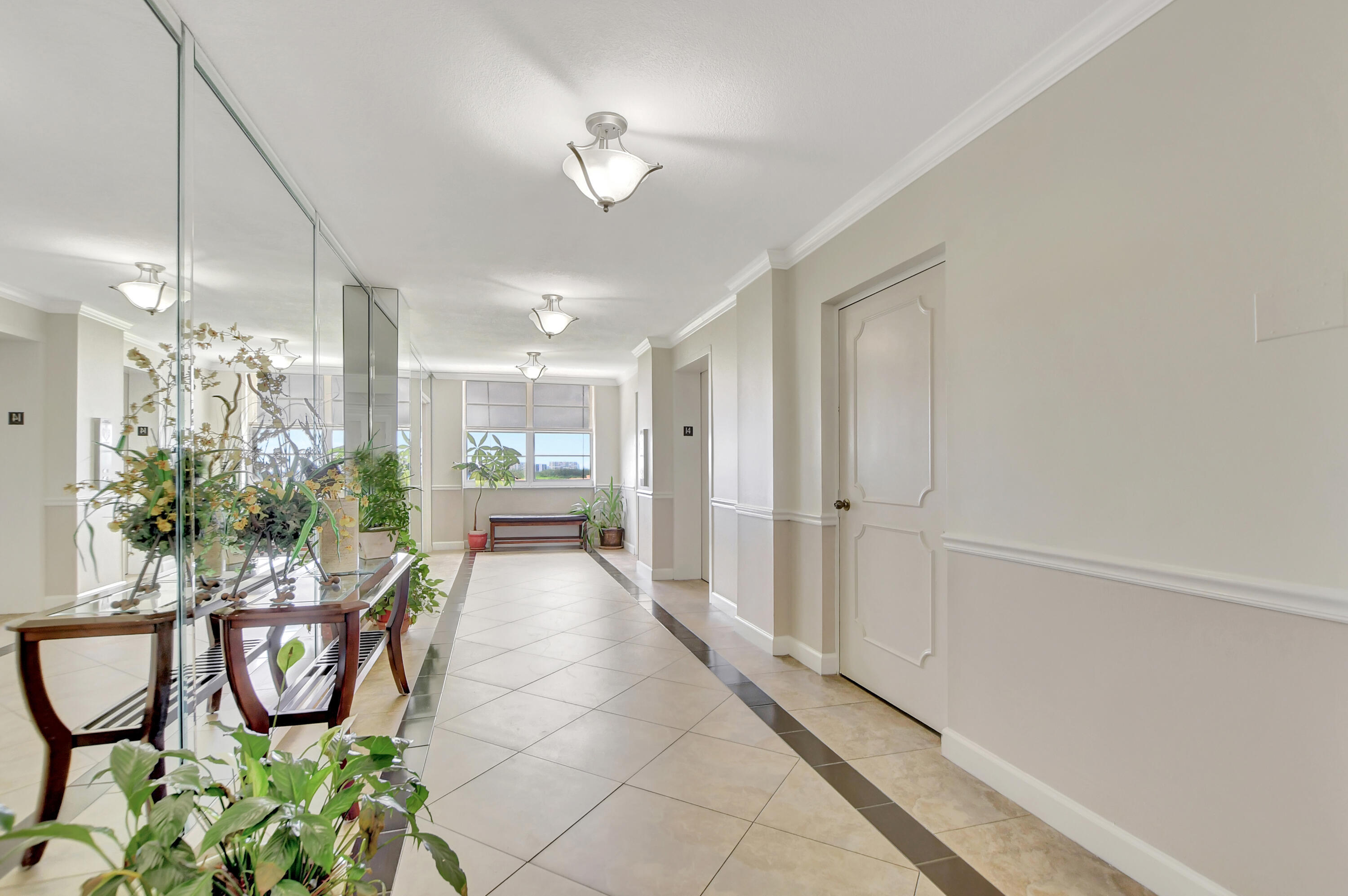 2121 N Ocean Boulevard 1405e Property Photo 36