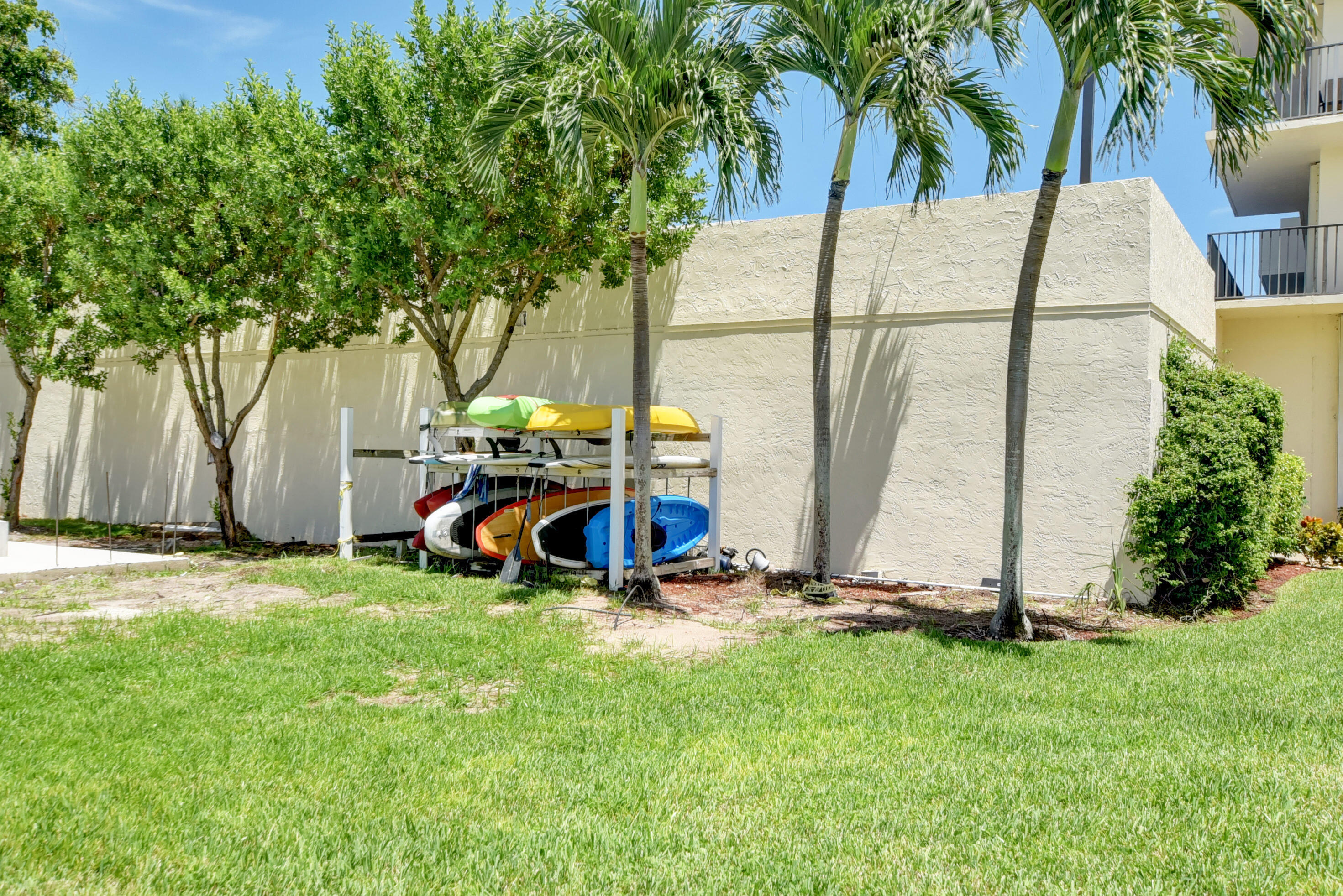 2121 N Ocean Boulevard 1405e Property Photo 43