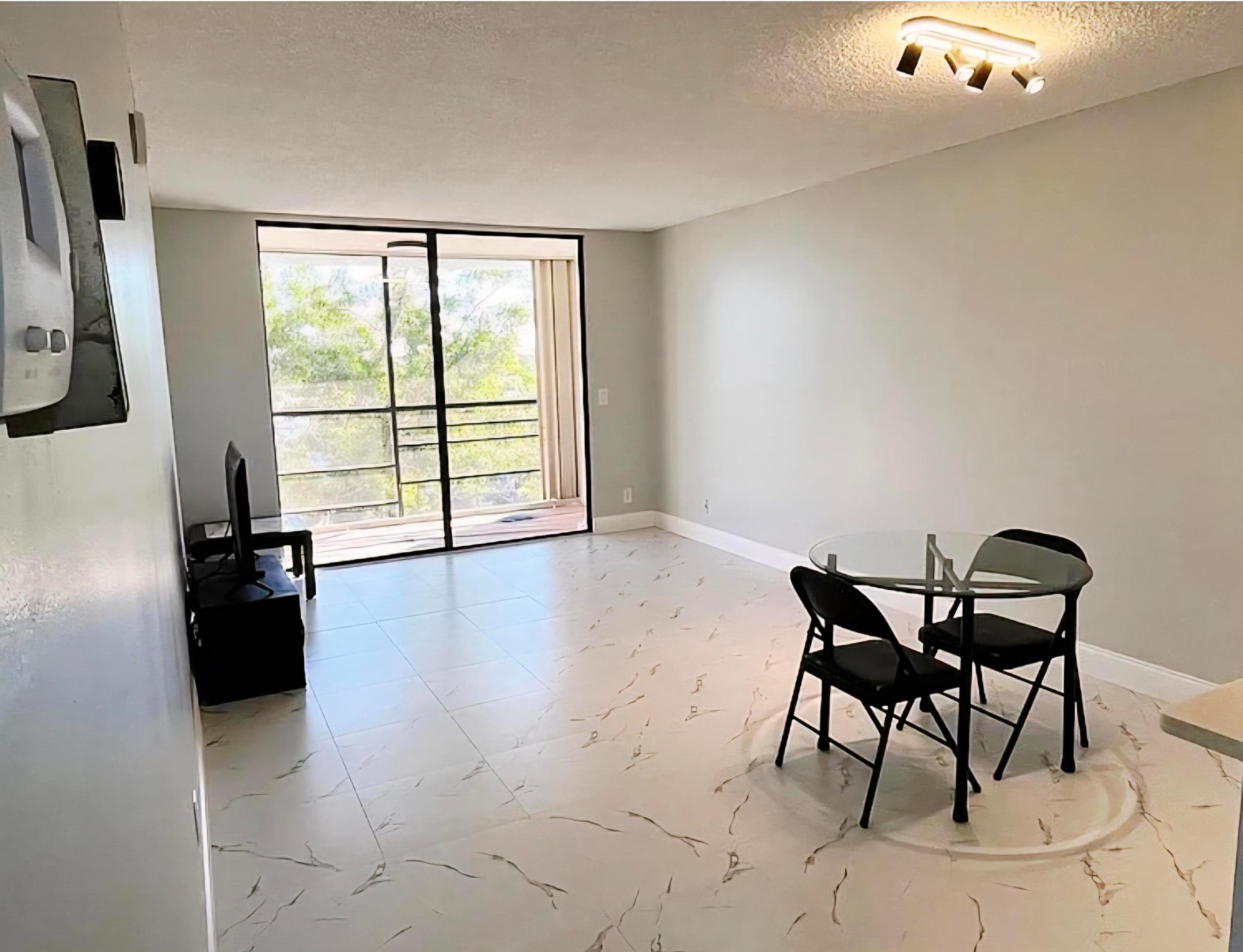 4640 W Lucerne Lakes Blvd Boulevard 505 Property Photo 6