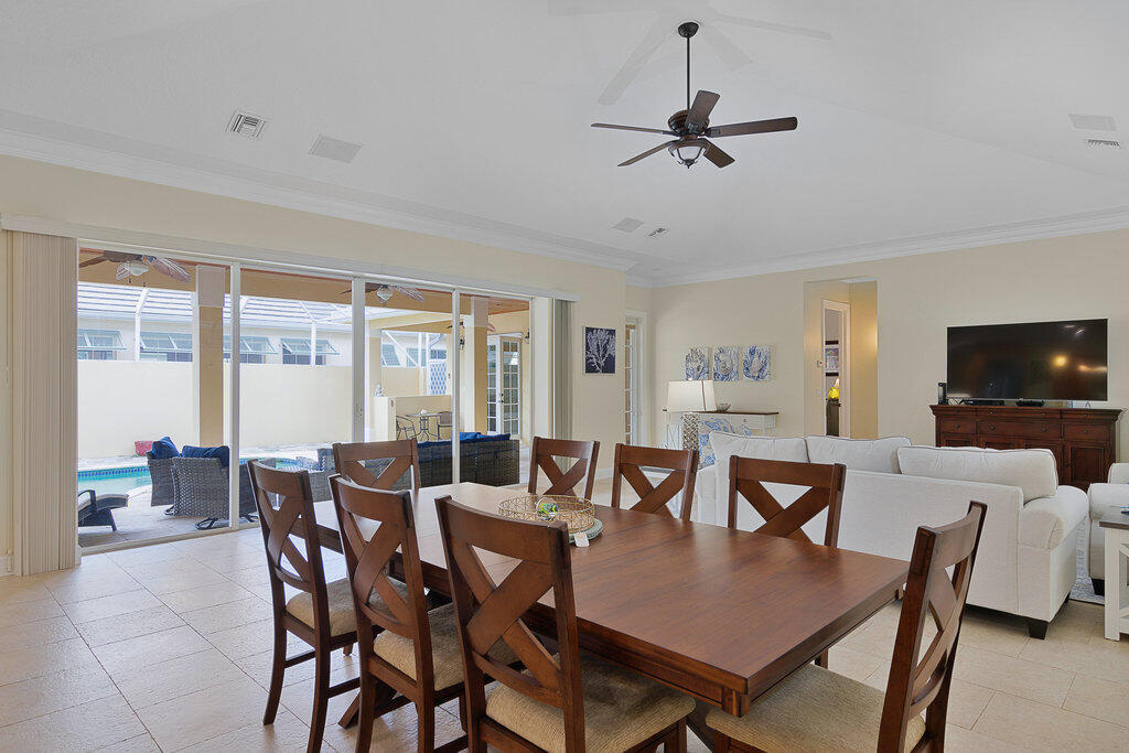 9190 Spring Time Drive Property Photo 7