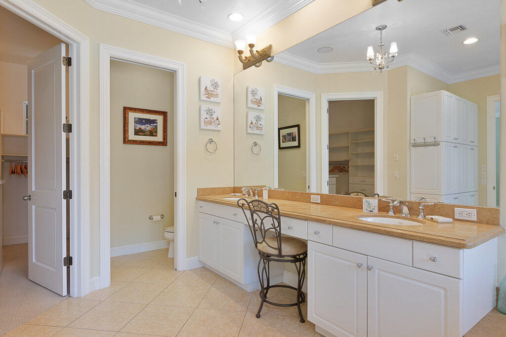 9190 Spring Time Drive Property Photo 15