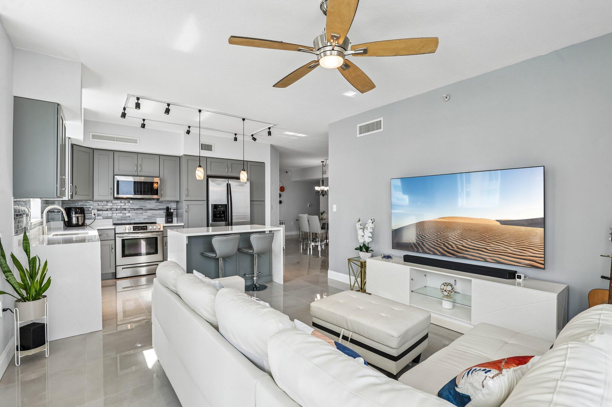 1755 E Hallandale Beach Boulevard 1207 E Property Photo 5