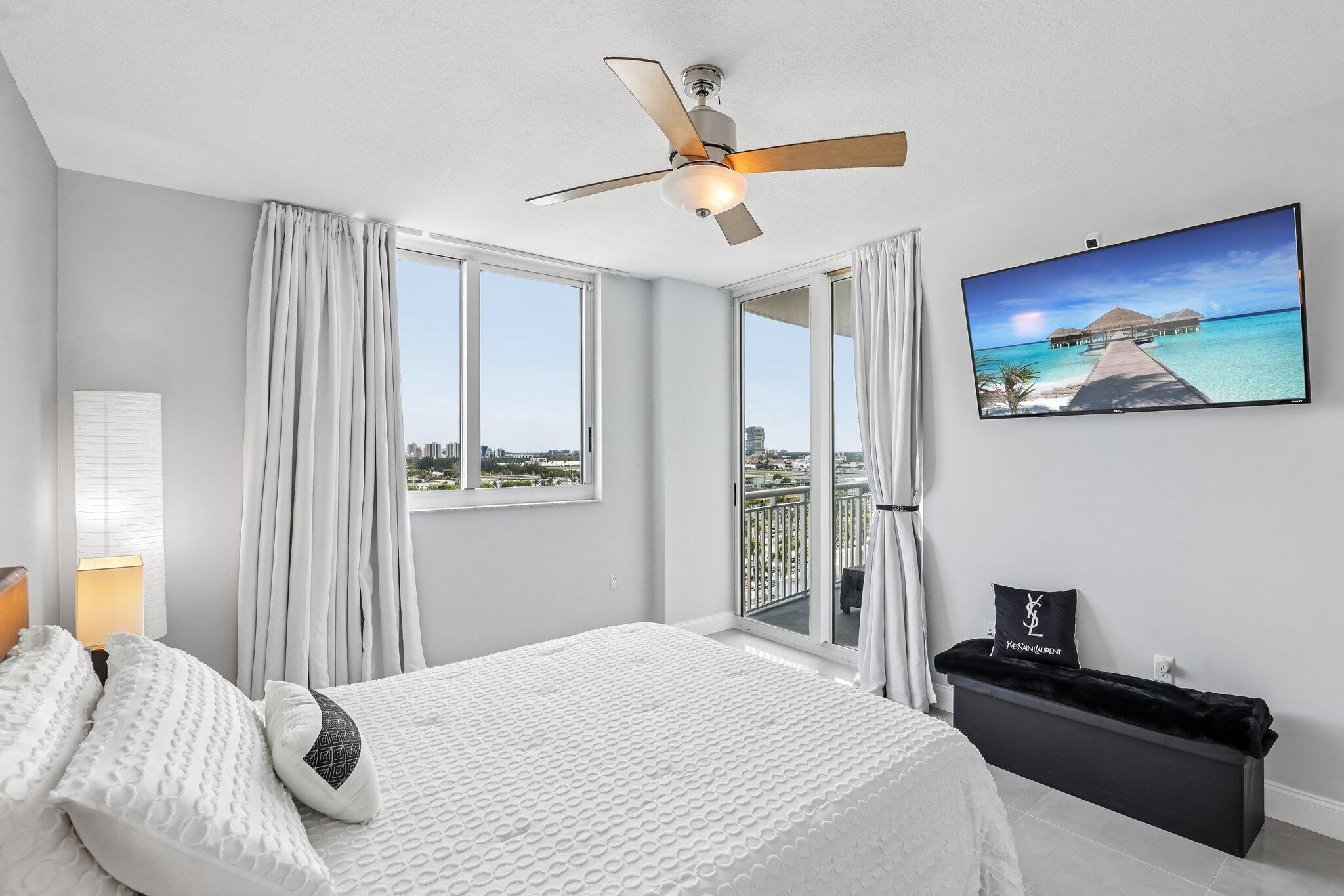 1755 E Hallandale Beach Boulevard 1207 E Property Photo 19