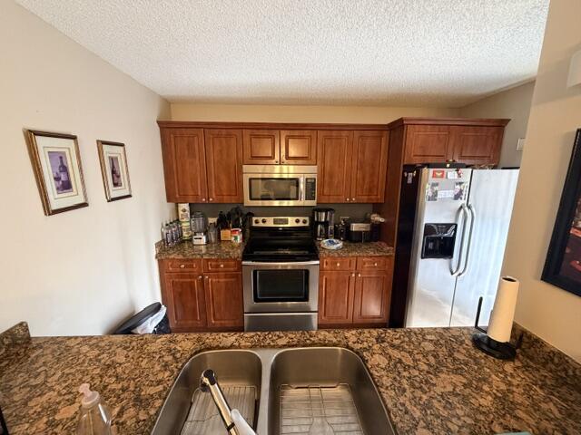 3711 37th Way Property Photo 2